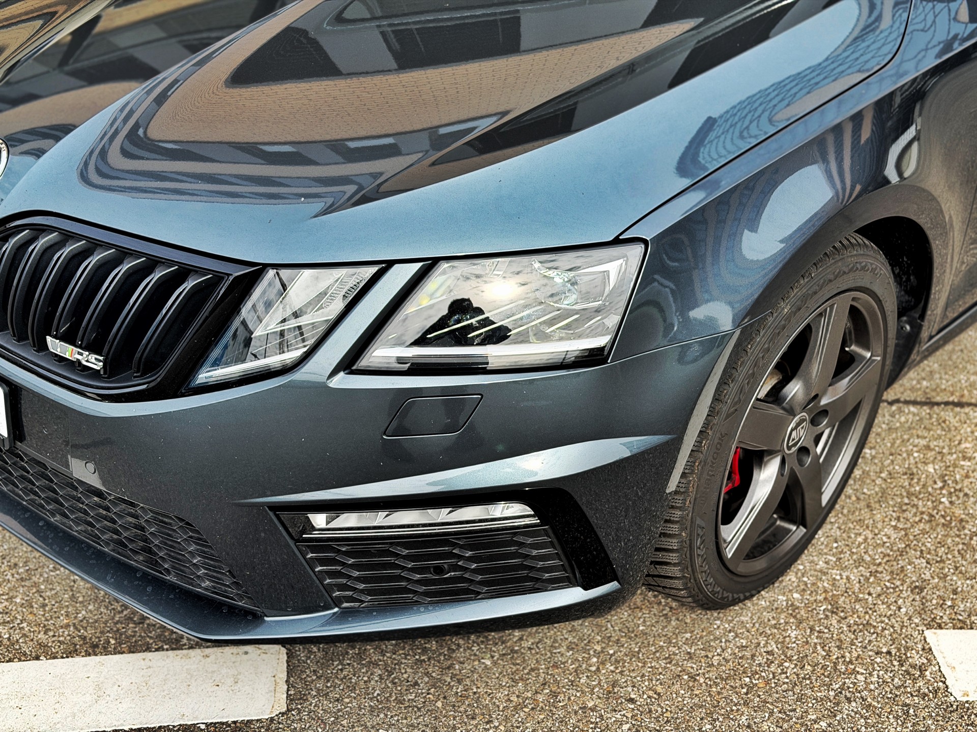 SKODA Octavia Combi 2.0 TDI RS 4x4 DSG-image-9