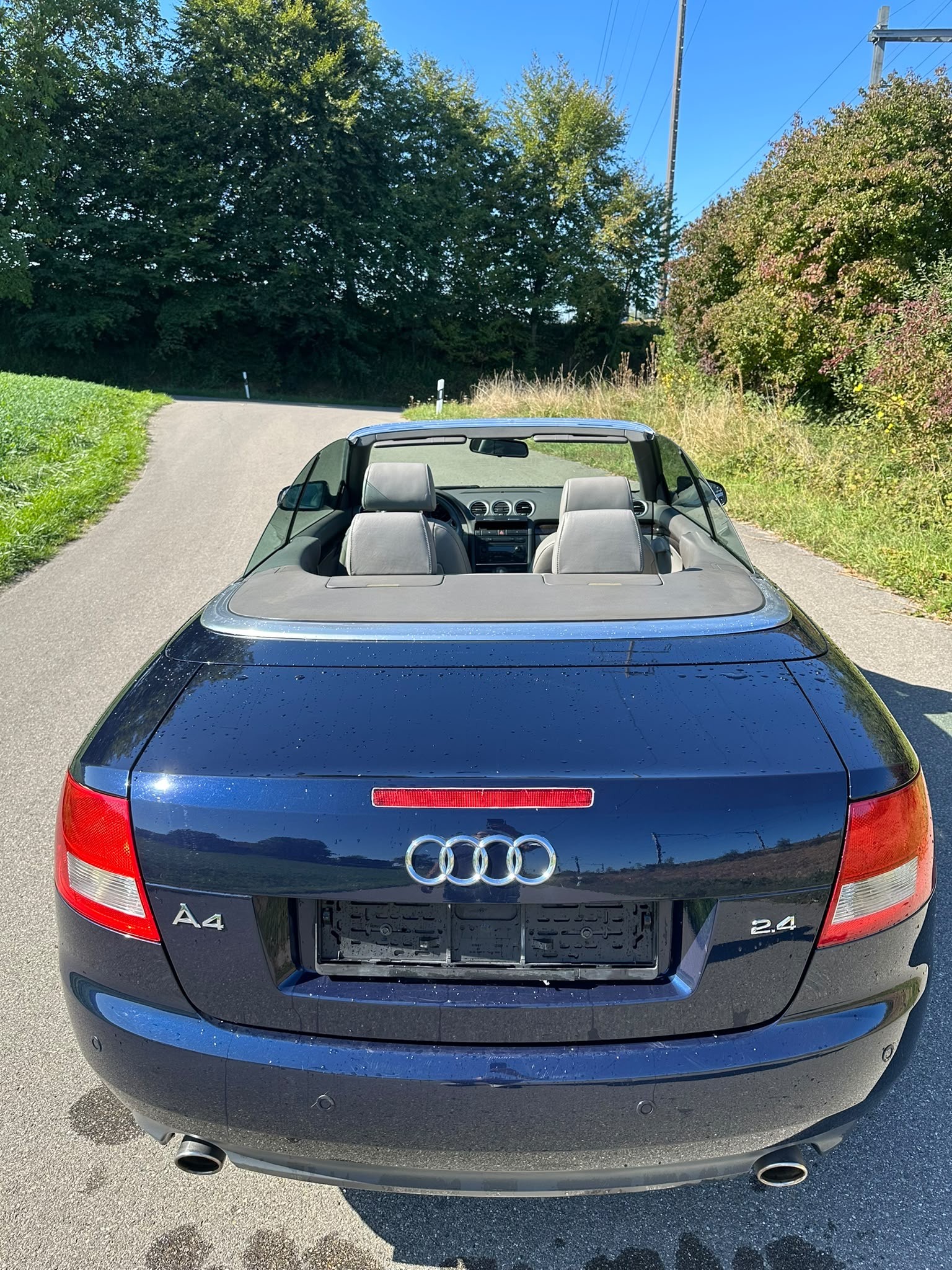 AUDI A4 Cabriolet 2.4 V6-image-13