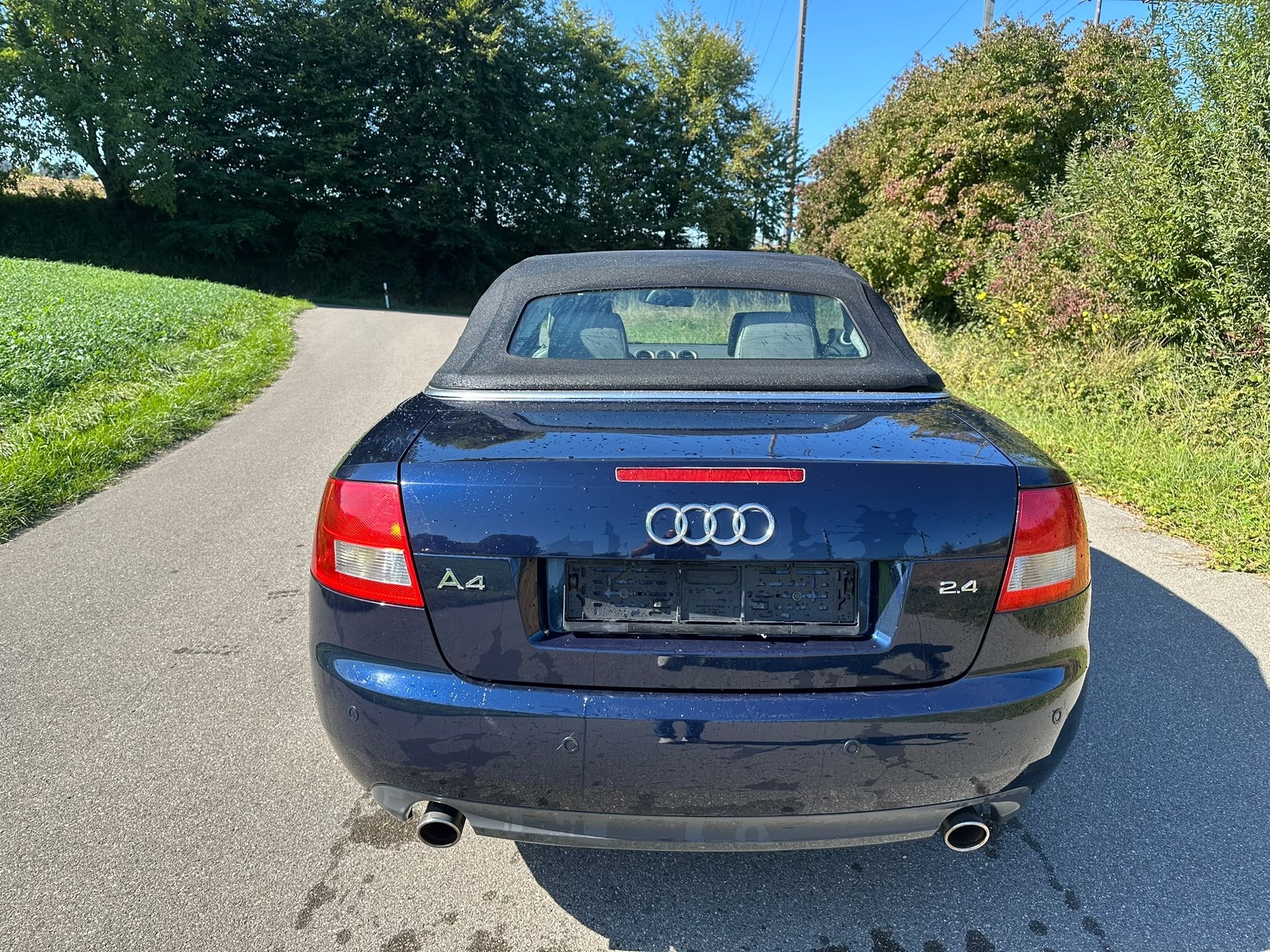 AUDI A4 Cabriolet 2.4 V6-image-3