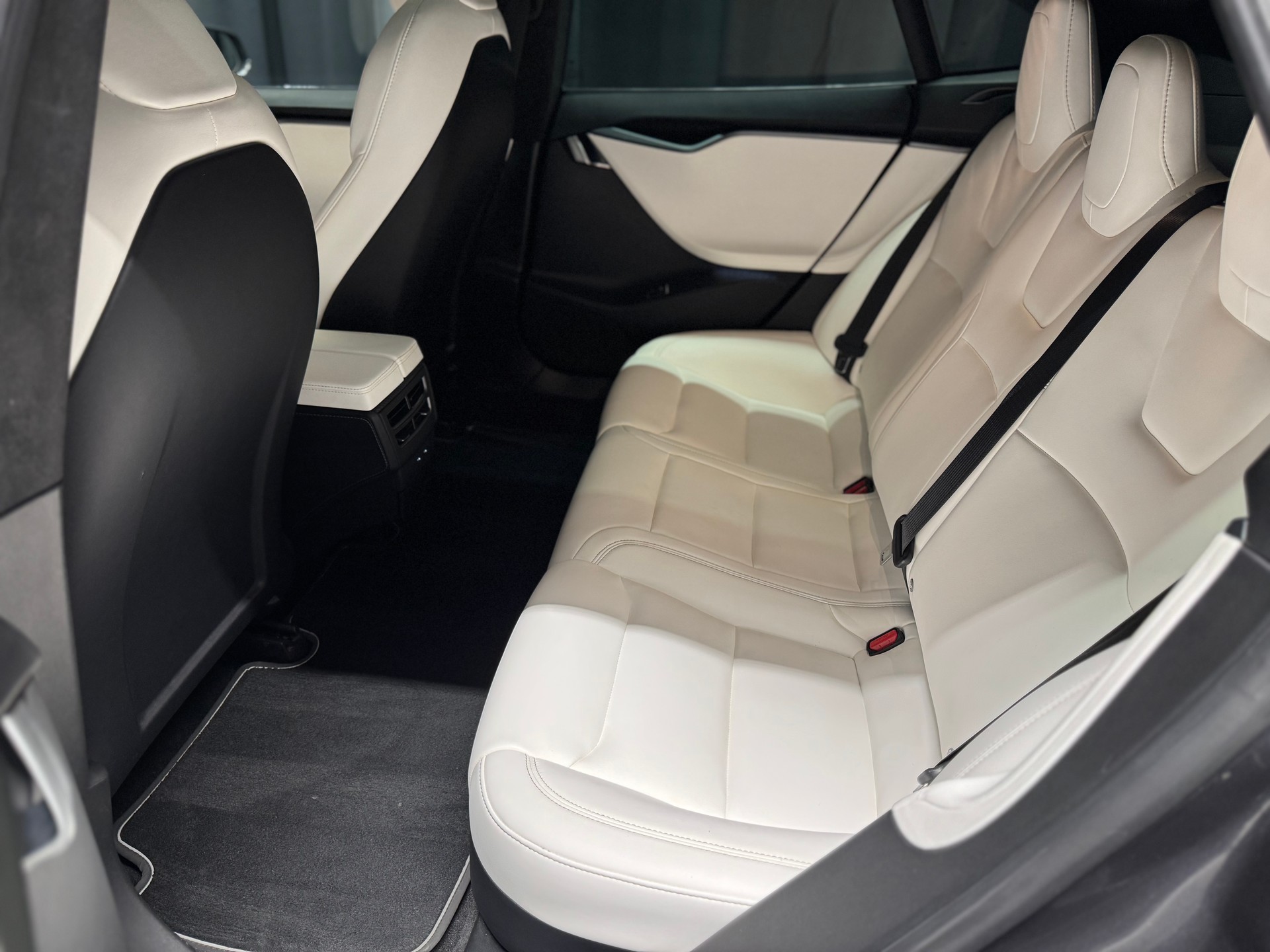 TESLA Model S Ludicrous Performance(M)(50)-image-8
