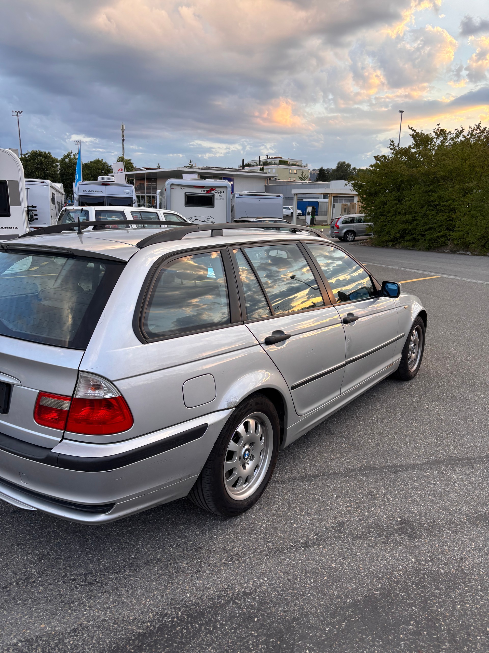 BMW 320d Touring-image-3