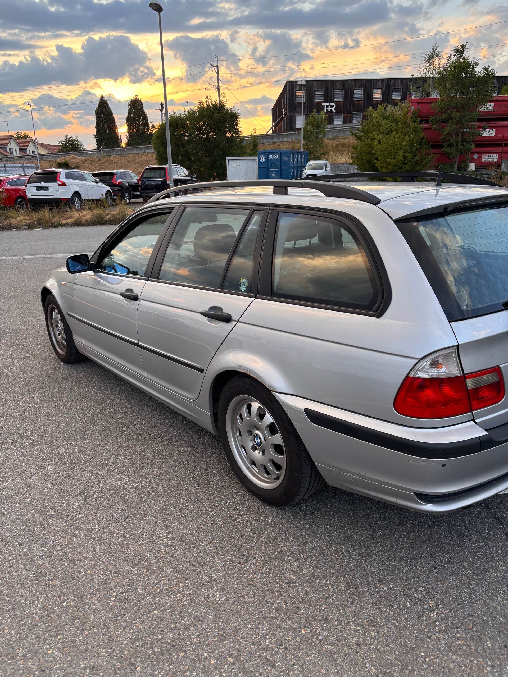 BMW 320d Touring-image-4