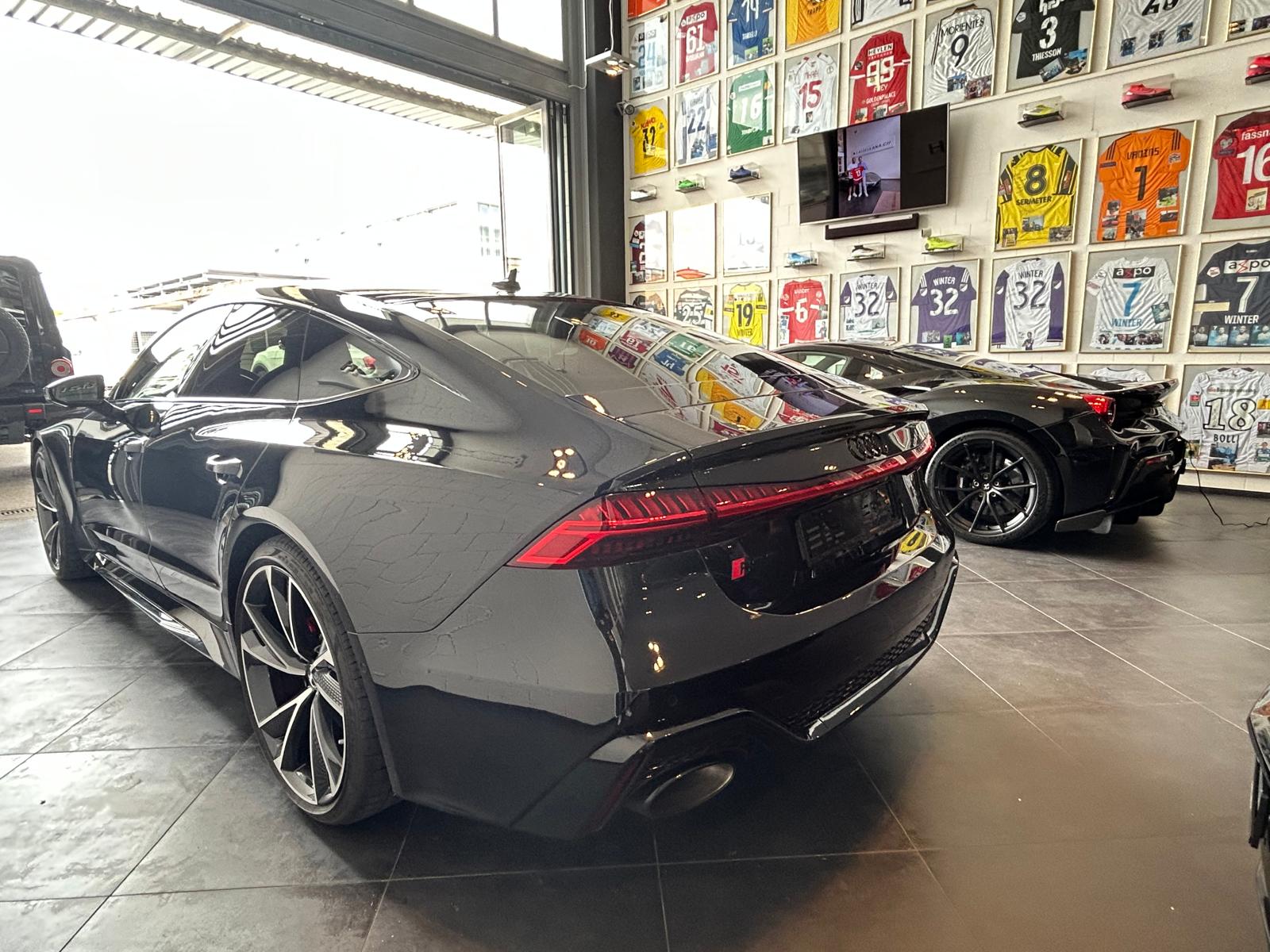 AUDI RS7 4.0 V8 TFSI quattro T-Tronic-image-5
