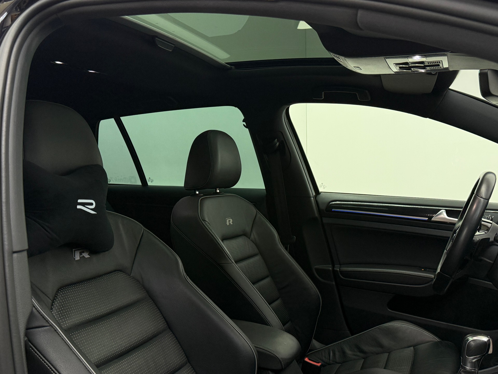 VW Golf 2.0 TSI R 4Motion DSG-image-20
