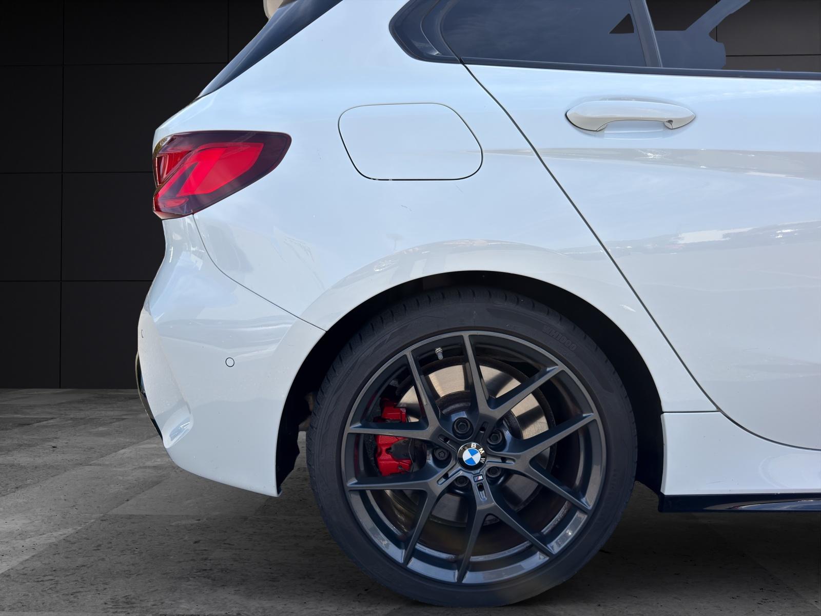 BMW 1er Reihe F40 M135i xDrive-image-19