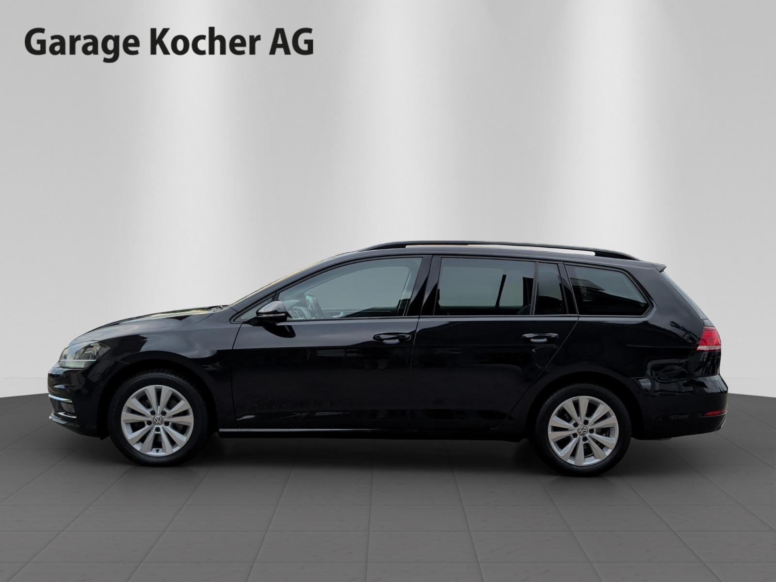 VW Golf Variant 2.0 TDI Comfortline 4Motion-image-2