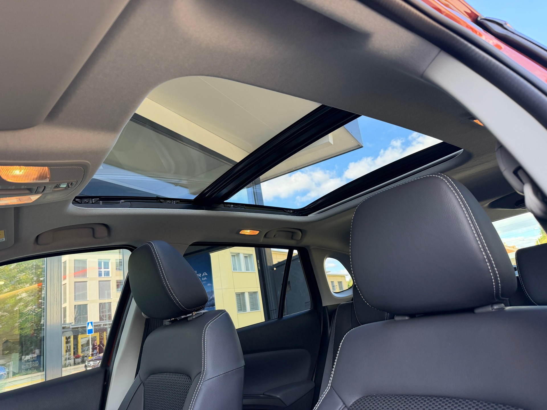 SUZUKI S-Cross 1.4 T Piz Sulai Top Hybrid 4x4-image-8