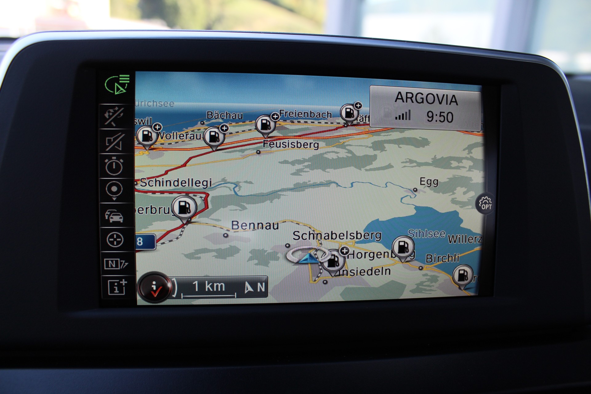 BMW 225i xDrive Active Tourer Sport Line Steptronic-image-25