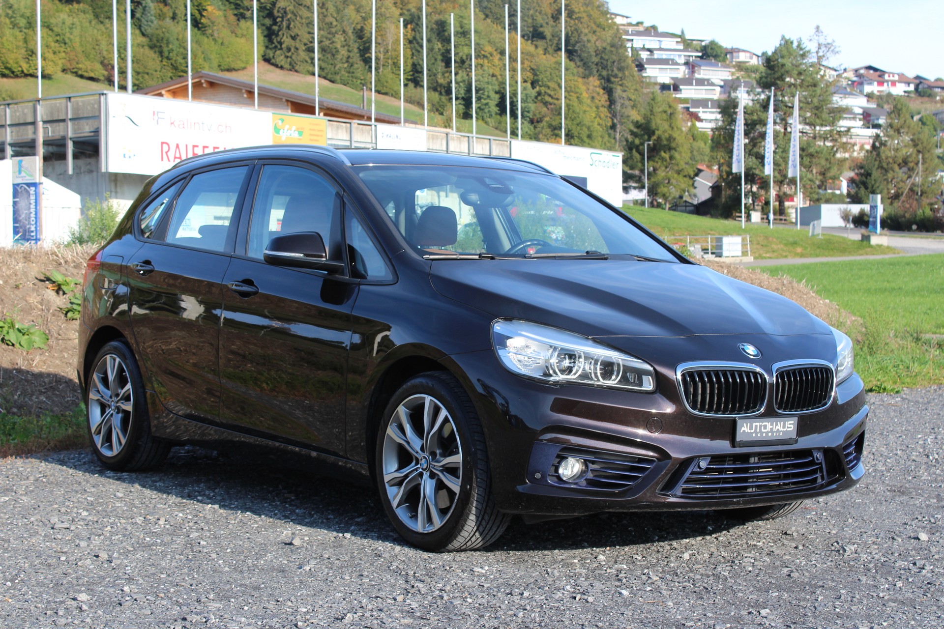 BMW 225i xDrive Active Tourer Sport Line Steptronic-image-2