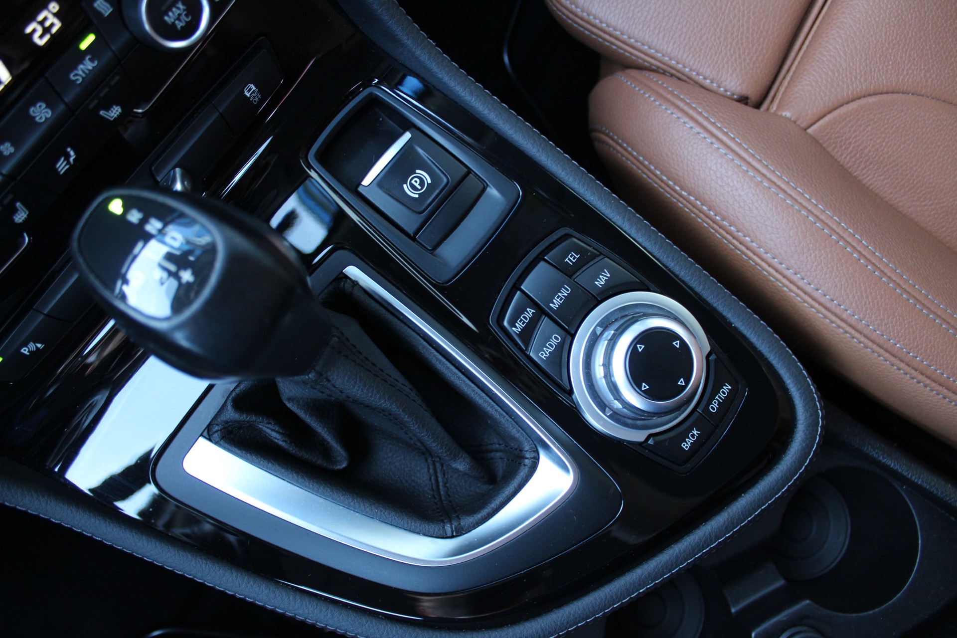 BMW 225i xDrive Active Tourer Sport Line Steptronic-image-20