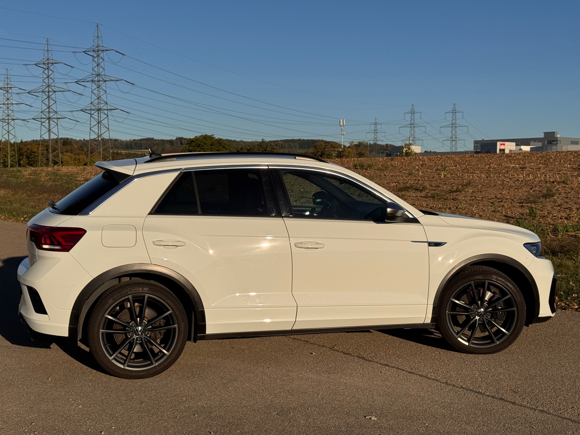 VW 2.0 TSI R DSG 4Motion Pure White uni-image-1