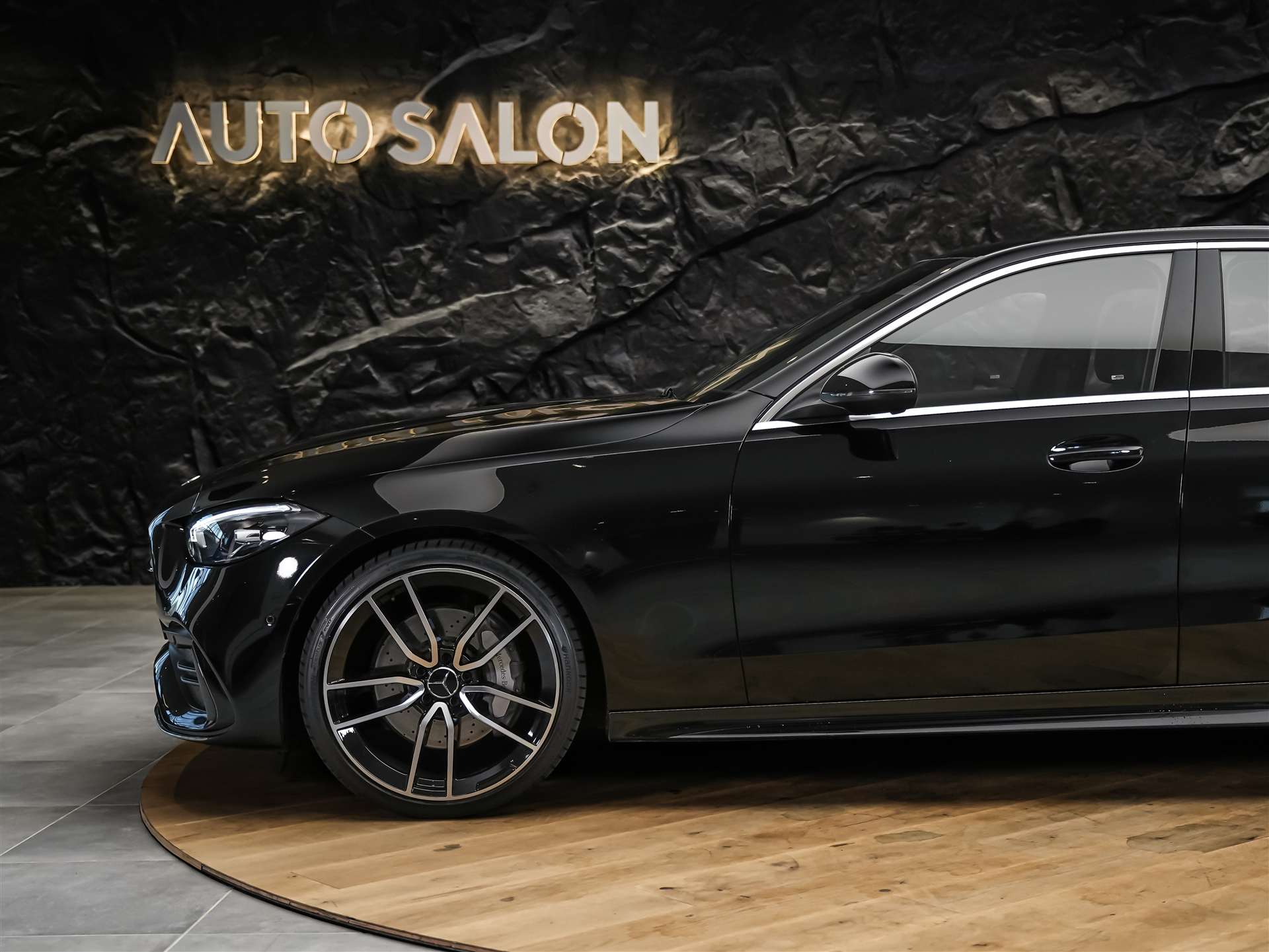 MERCEDES-BENZ C 300 Limo AMG Advance *Werksgarantie*20" Felgen*-image-15