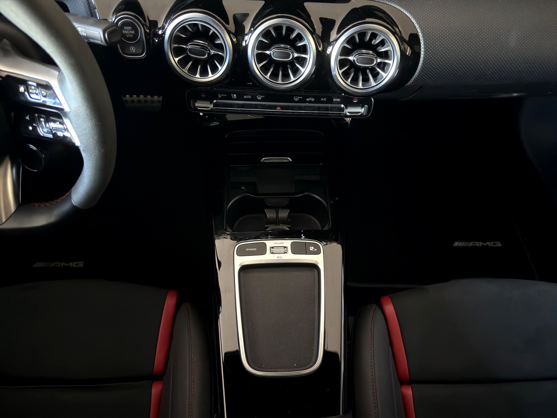 MERCEDES-BENZ CLA 35 AMG 4Matic 8G-DCT-image-13