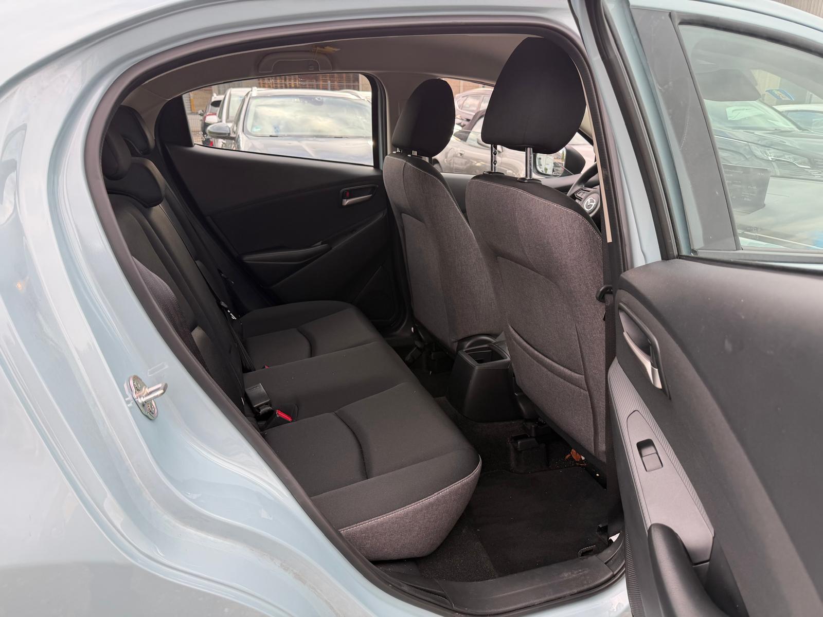MAZDA 2 1.5 90 Center-Line-image-12
