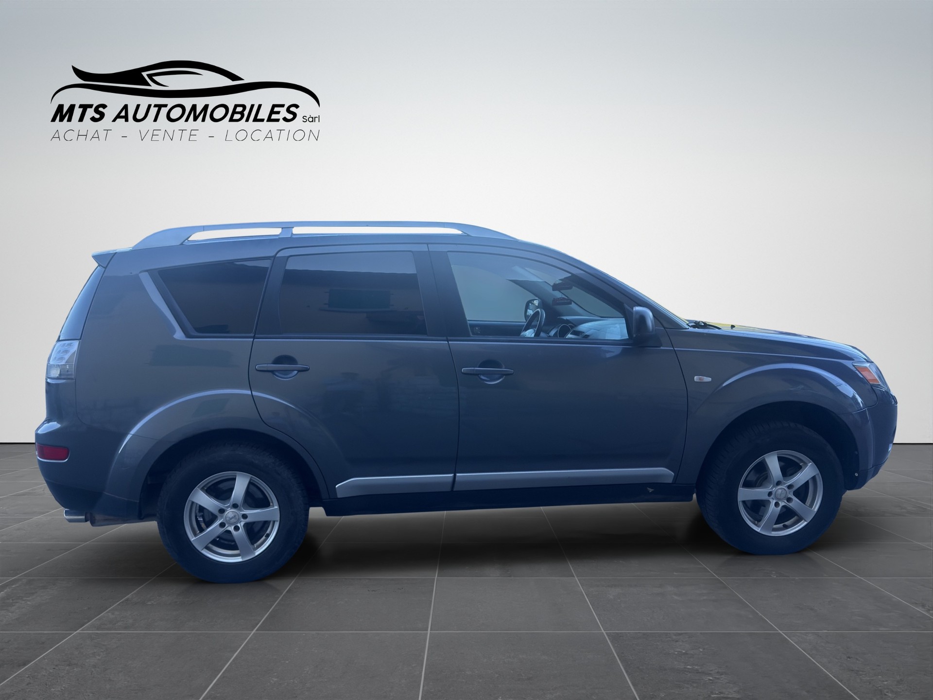 MITSUBISHI Outlander 2.4 Invite 4WD CVT-image-6