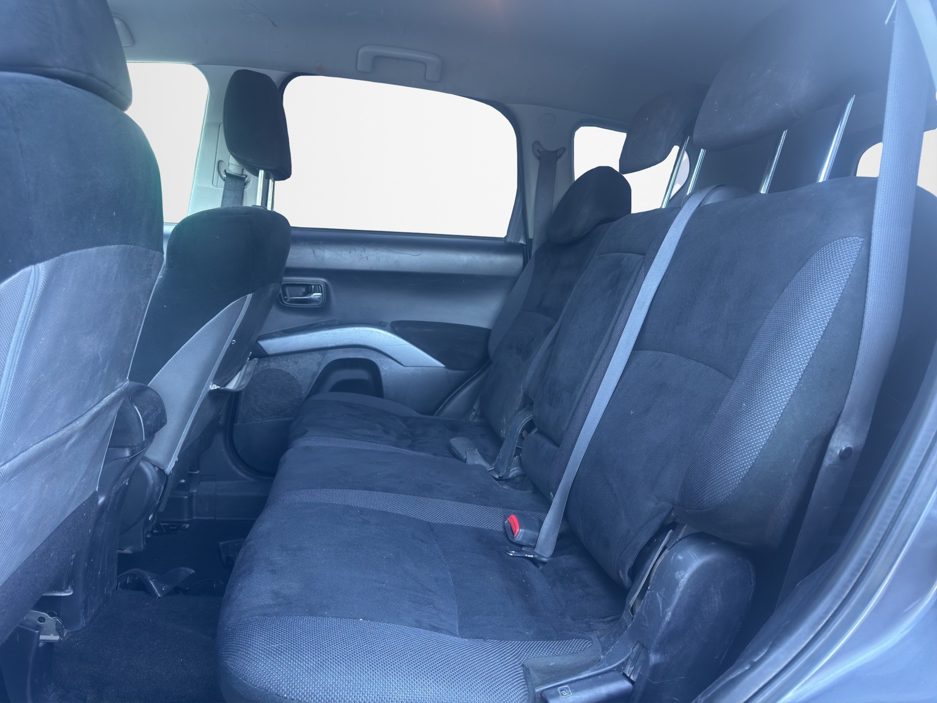 MITSUBISHI Outlander 2.4 Invite 4WD CVT-image-8
