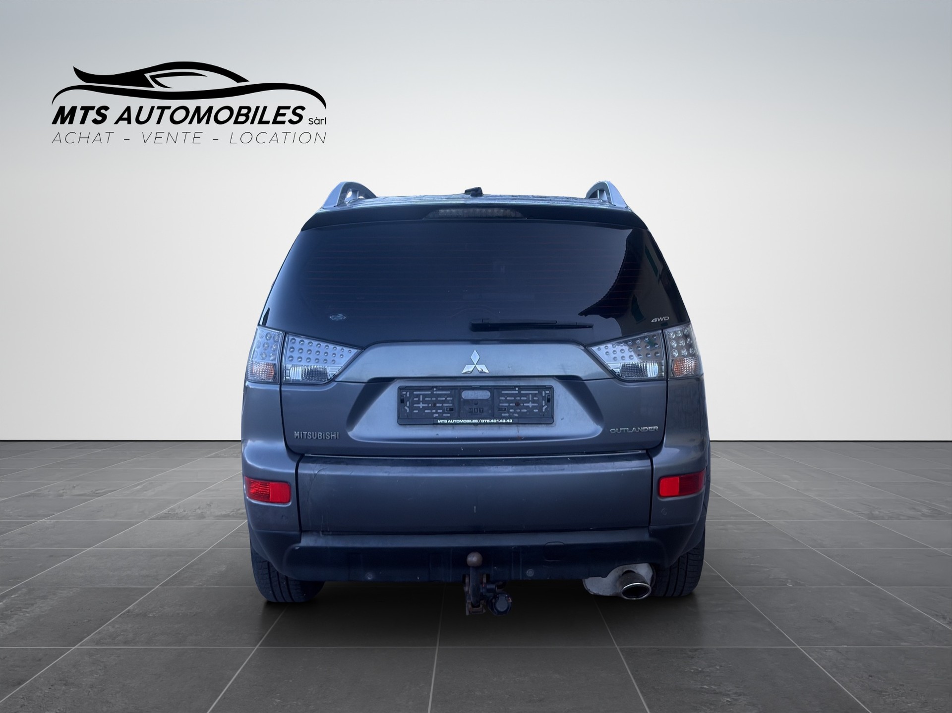 MITSUBISHI Outlander 2.4 Invite 4WD CVT-image-4