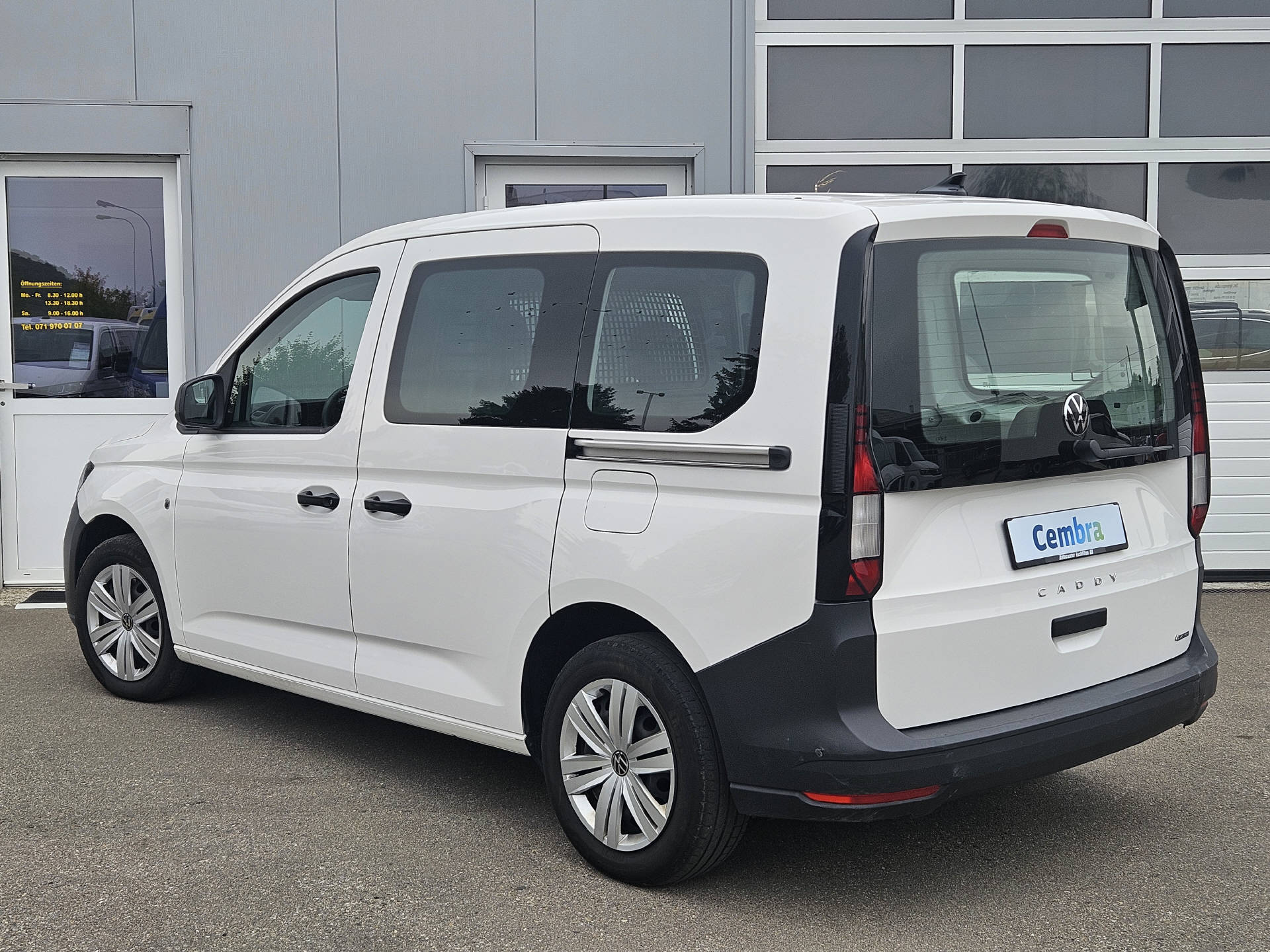 VW Caddy Kaw. 2.0 TDI 122 BlueMT 4m * Frisch ab MFK * Klima * 8- fach bereift *-image-5