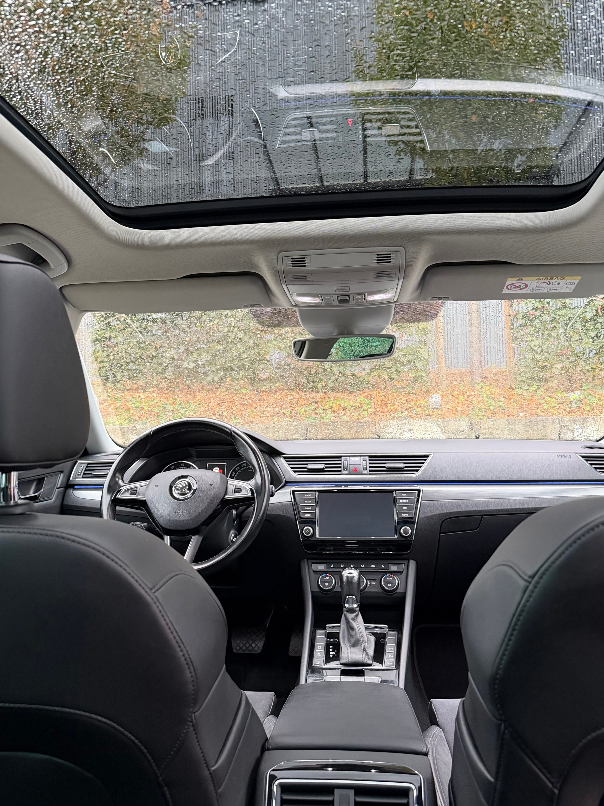 SKODA Superb Combi 2.0 TSI Sport Line DSG 4x4-image-9