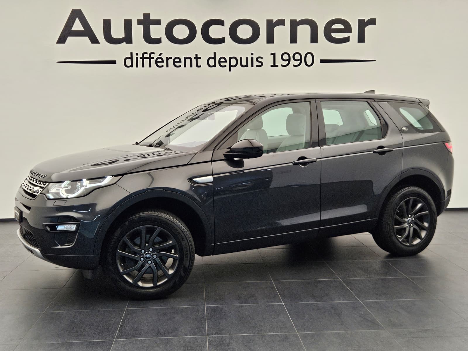LAND ROVER Discovery Sport 2.0 TD4 HSE AT9