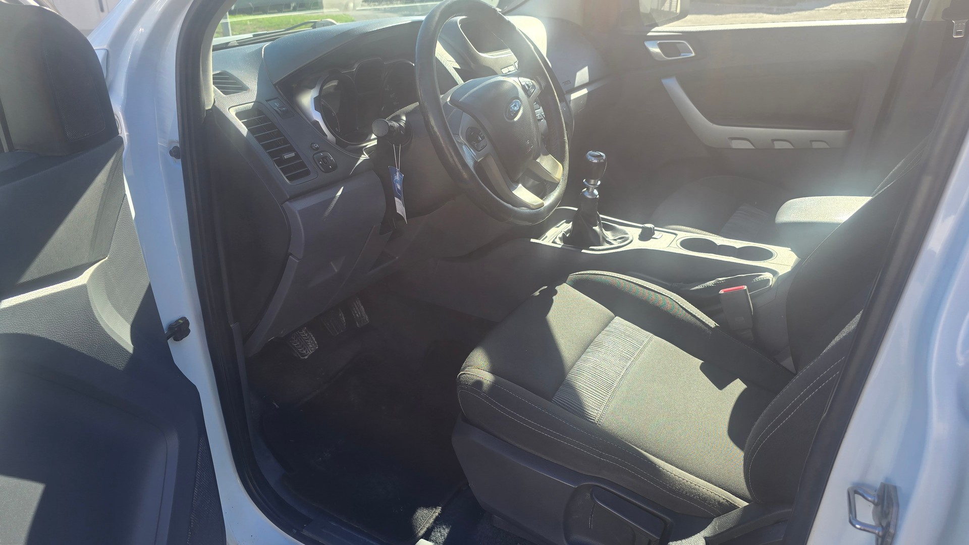 FORD Ranger XL 2.2 TDCi 4x4-image-6