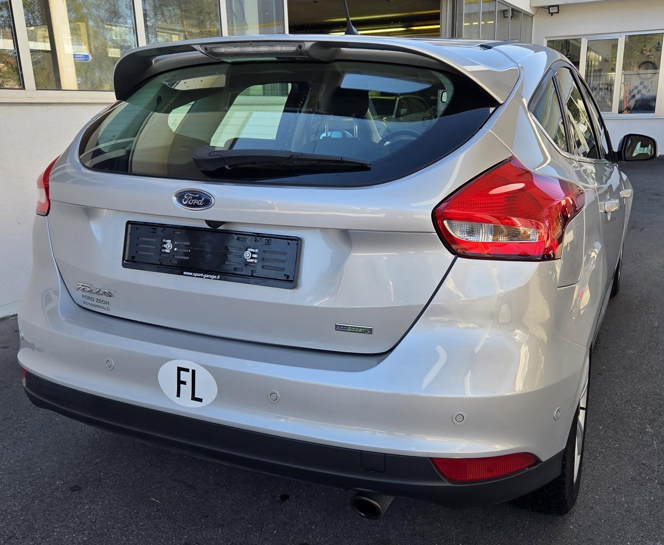 FORD Focus 1.5 SCTi Titanium Automatic-image-2