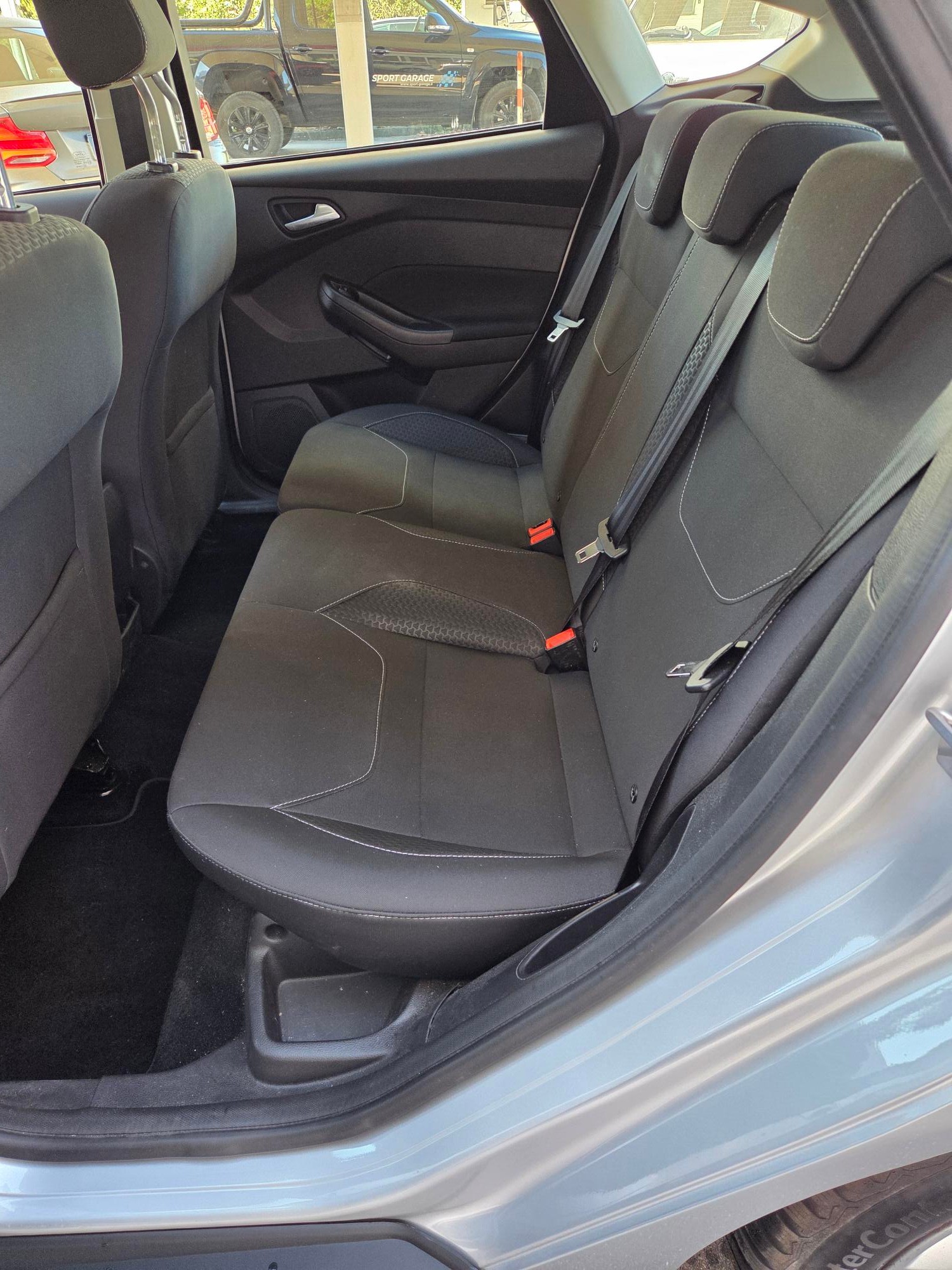 FORD Focus 1.5 SCTi Titanium Automatic-image-7