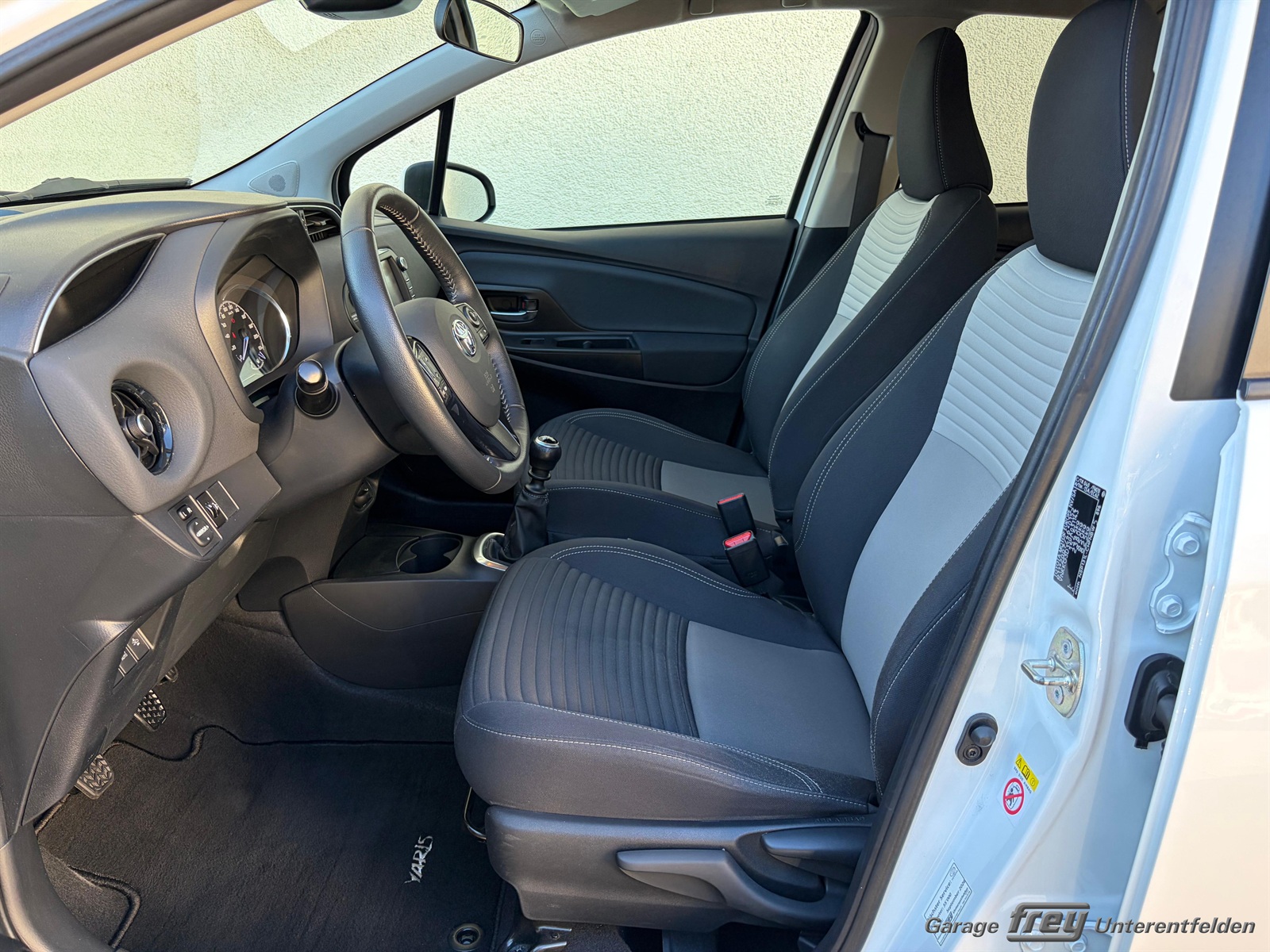 TOYOTA Yaris 1.5 Trend-image-5