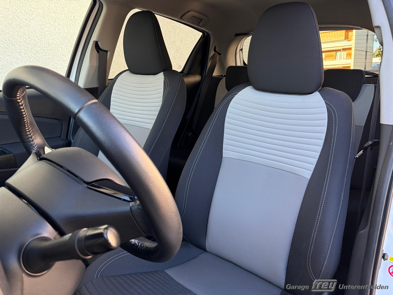 TOYOTA Yaris 1.5 Trend-image-4