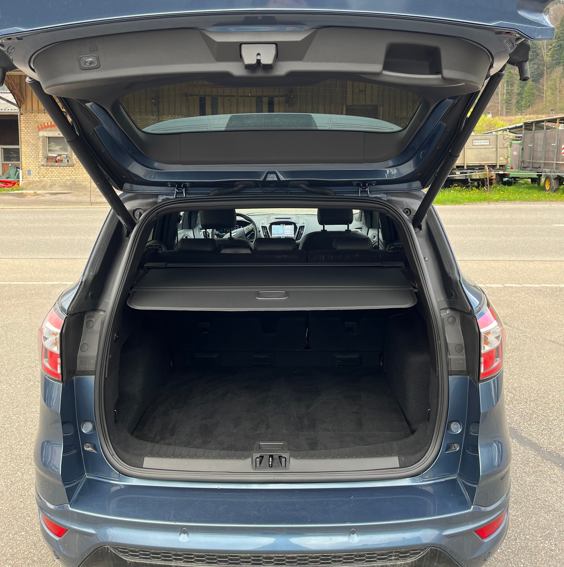 FORD Kuga 2.0 TDCi ST Line High 4WD PowerShift / Ab MFK / 1.Hand / 8-fach bereift-image-4