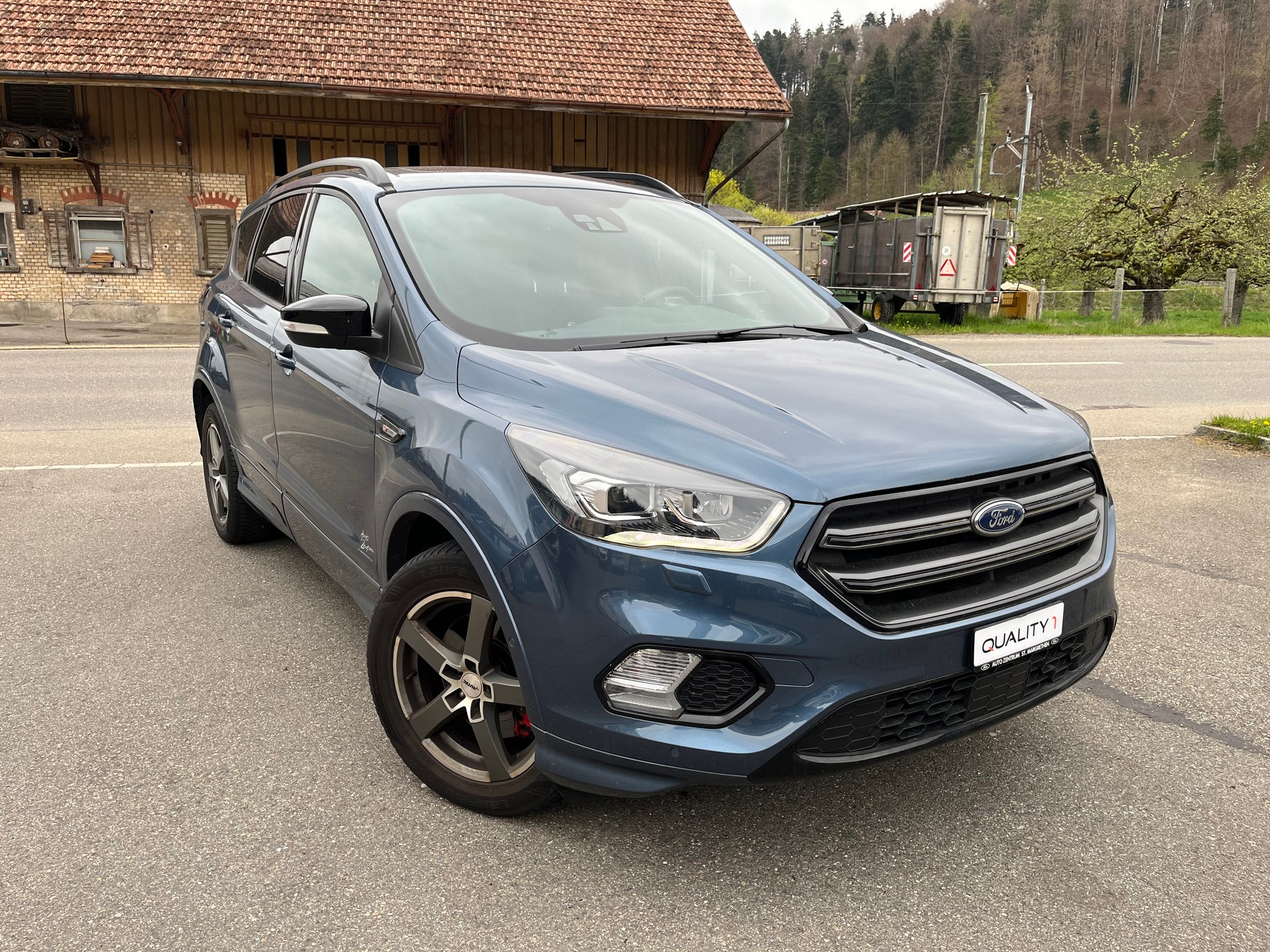 FORD Kuga 2.0 TDCi ST Line High 4WD PowerShift / Ab MFK / 1.Hand / 8-fach bereift-image-1