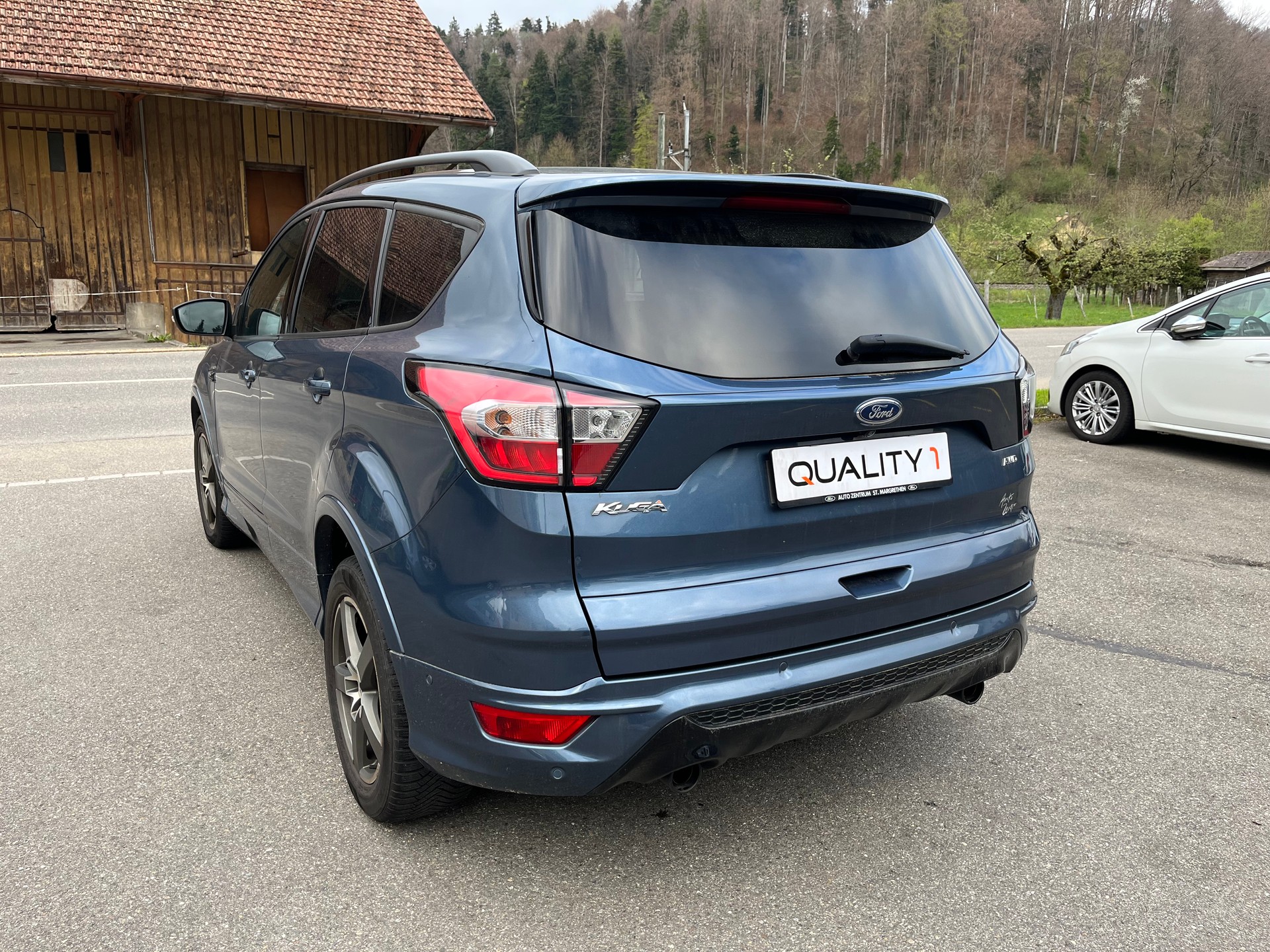 FORD Kuga 2.0 TDCi ST Line High 4WD PowerShift / Ab MFK / 1.Hand / 8-fach bereift-image-2