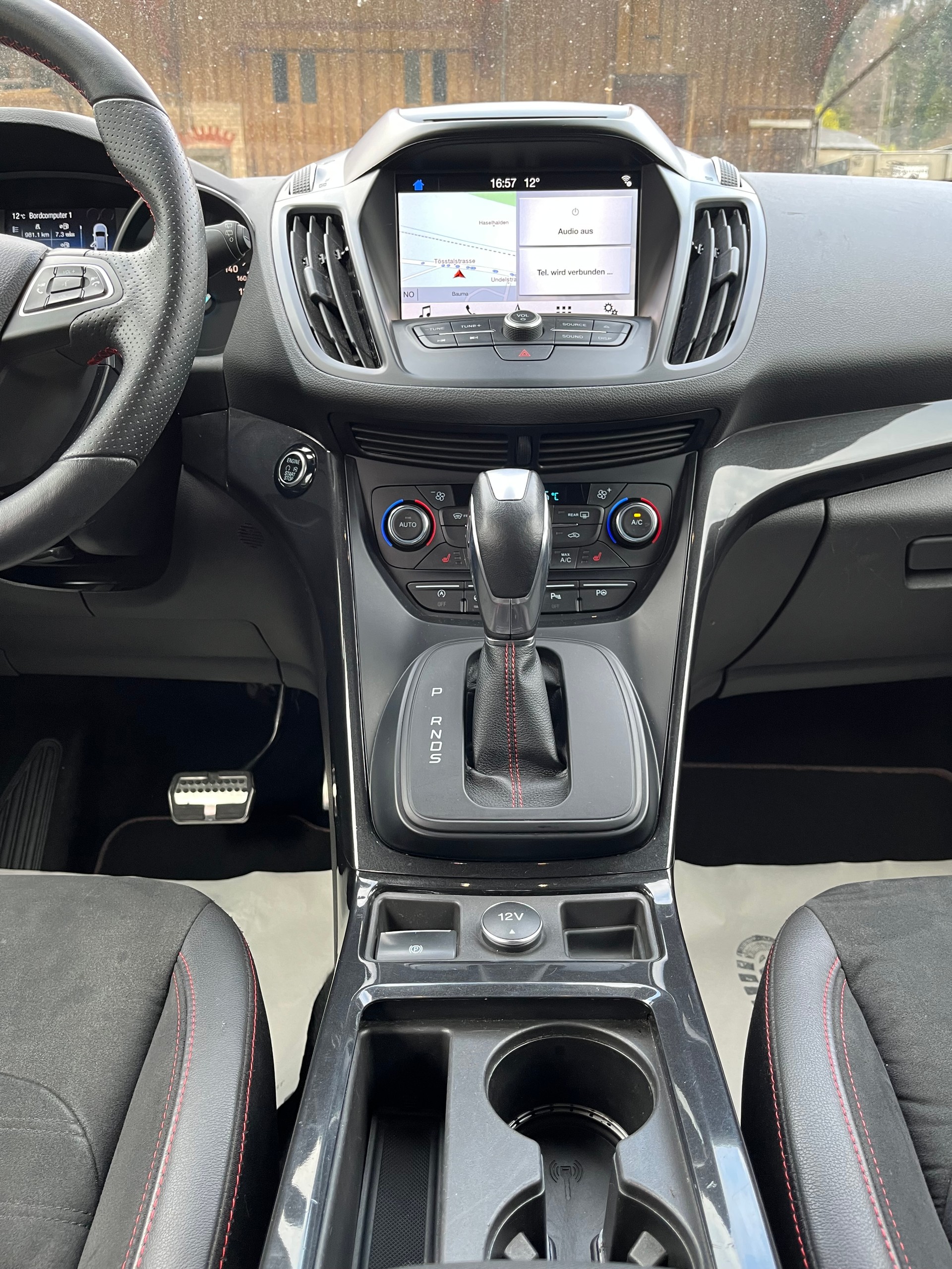 FORD Kuga 2.0 TDCi ST Line High 4WD PowerShift / Ab MFK / 1.Hand / 8-fach bereift-image-7