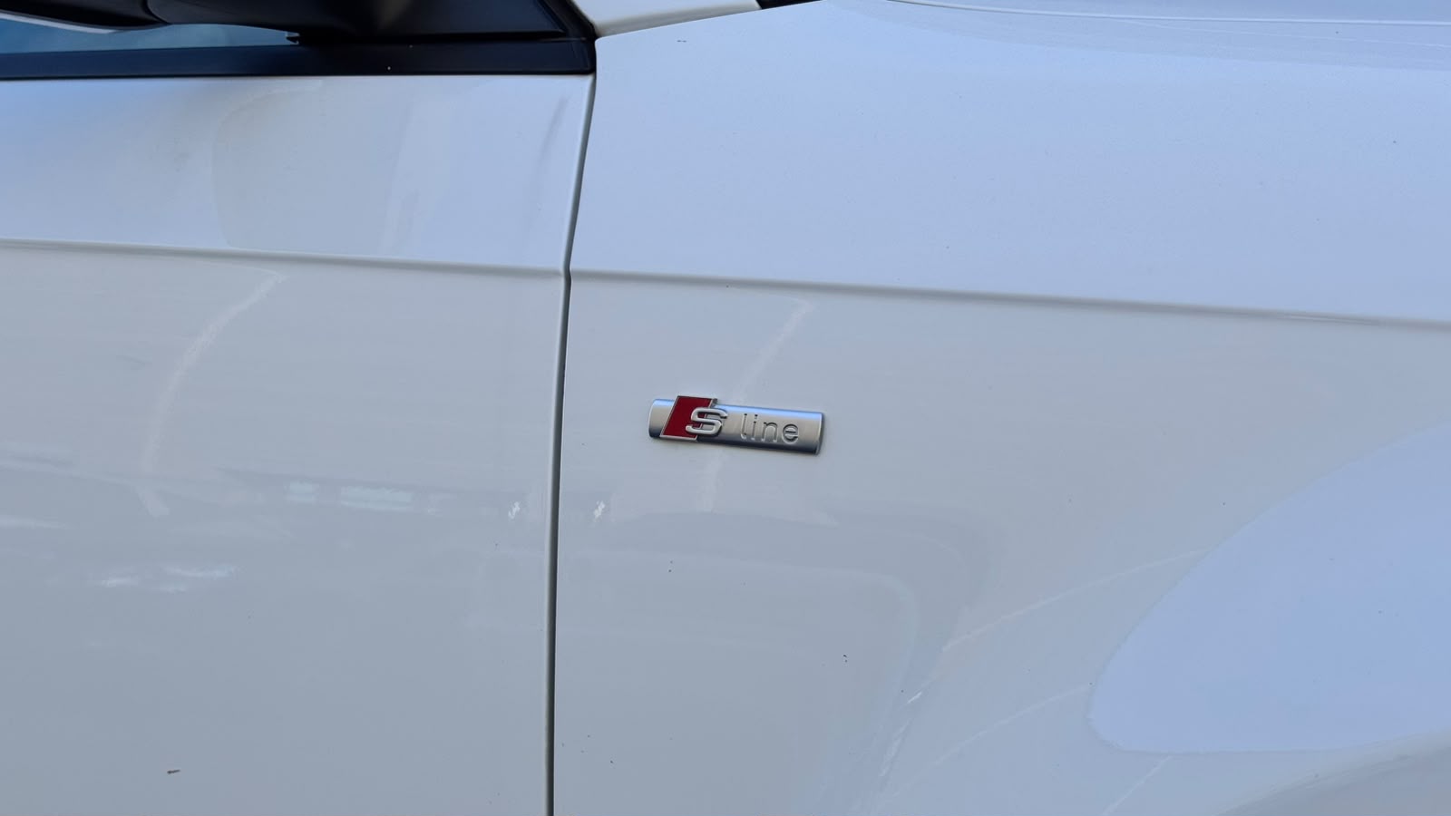 AUDI A3 Sportback 2.0 TFSI Ambition quattro S-tronic-image-10