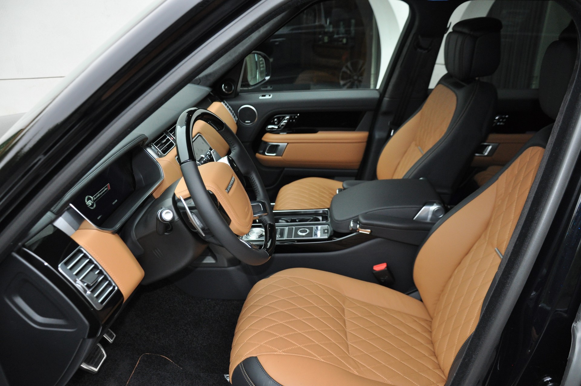LAND ROVER 5.0 V8 SC SV Autobiography Dynamic-image-3