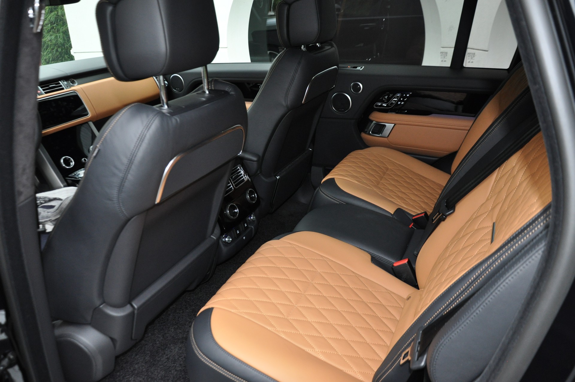 LAND ROVER 5.0 V8 SC SV Autobiography Dynamic-image-4