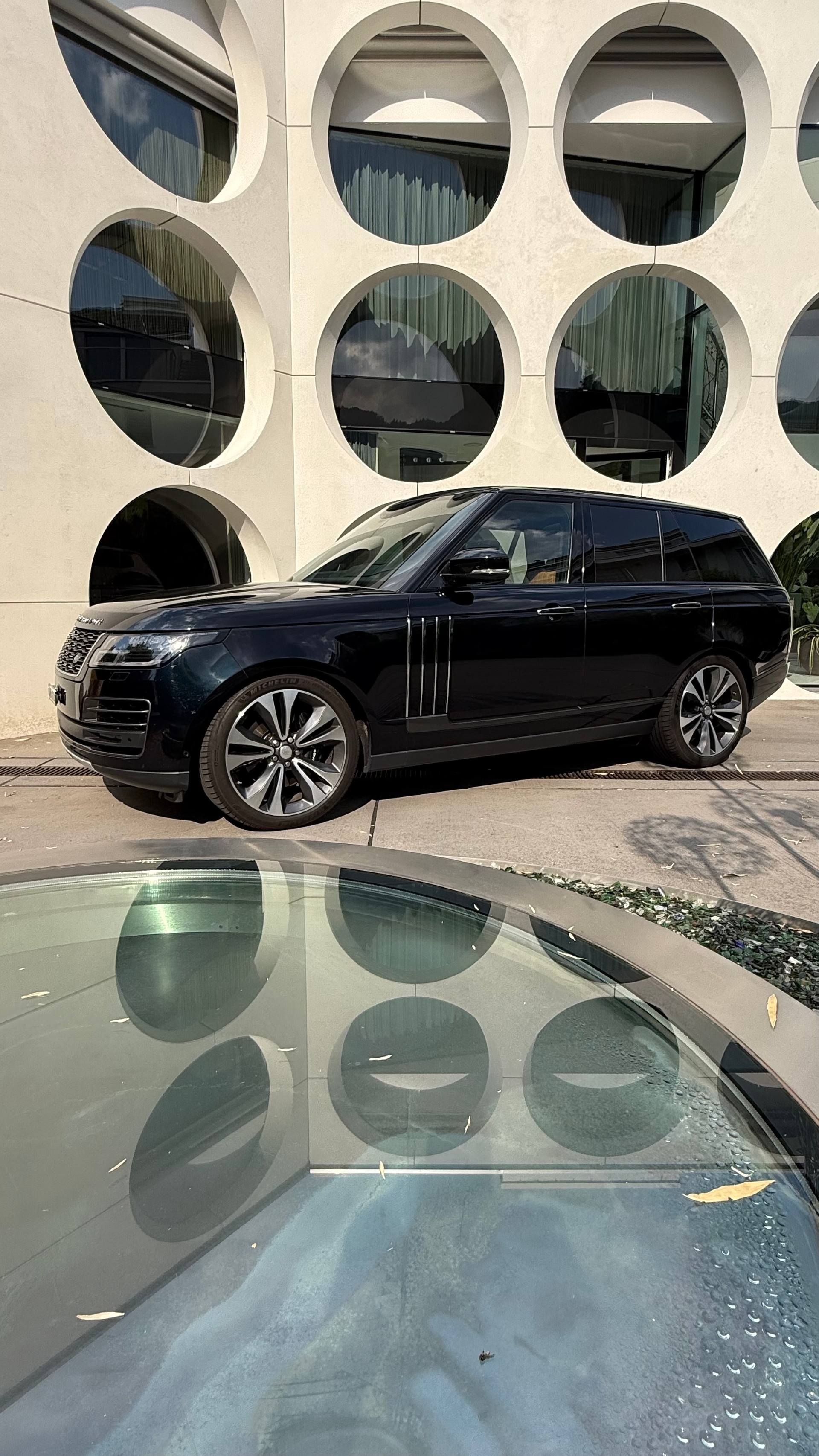 LAND ROVER 5.0 V8 SC SV Autobiography Dynamic-image-1
