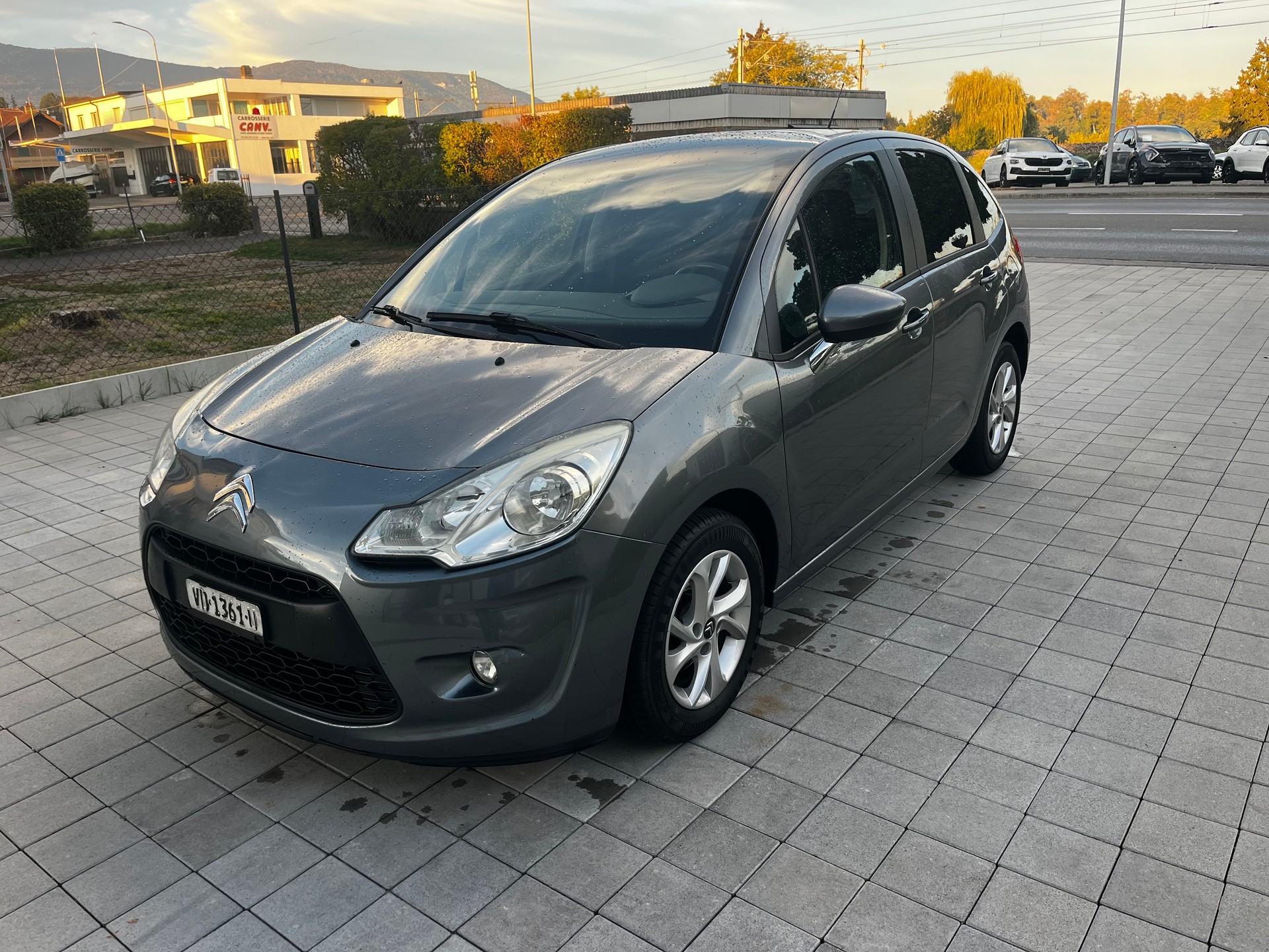 CITROEN C3 1.4i 16V Chic-image-1