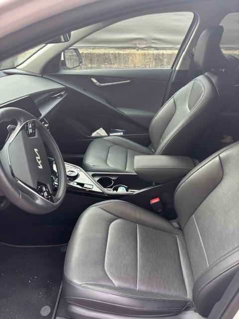 KIA 1.6 GDi Hybrid Style-image-4