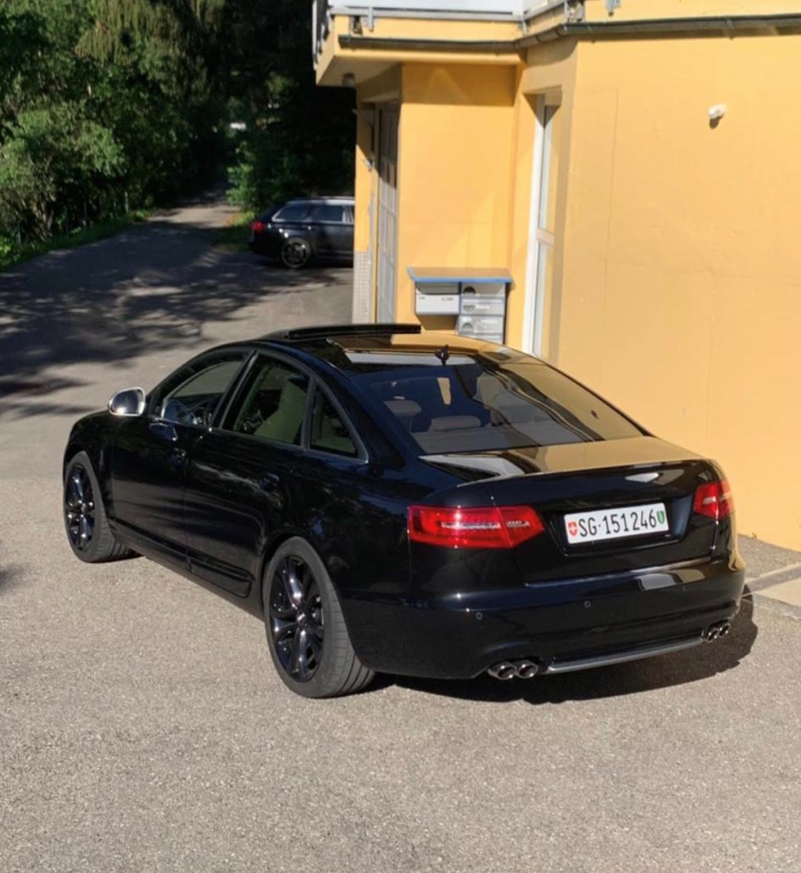 AUDI S6 5.2 V10 quattro tiptronic-image-2