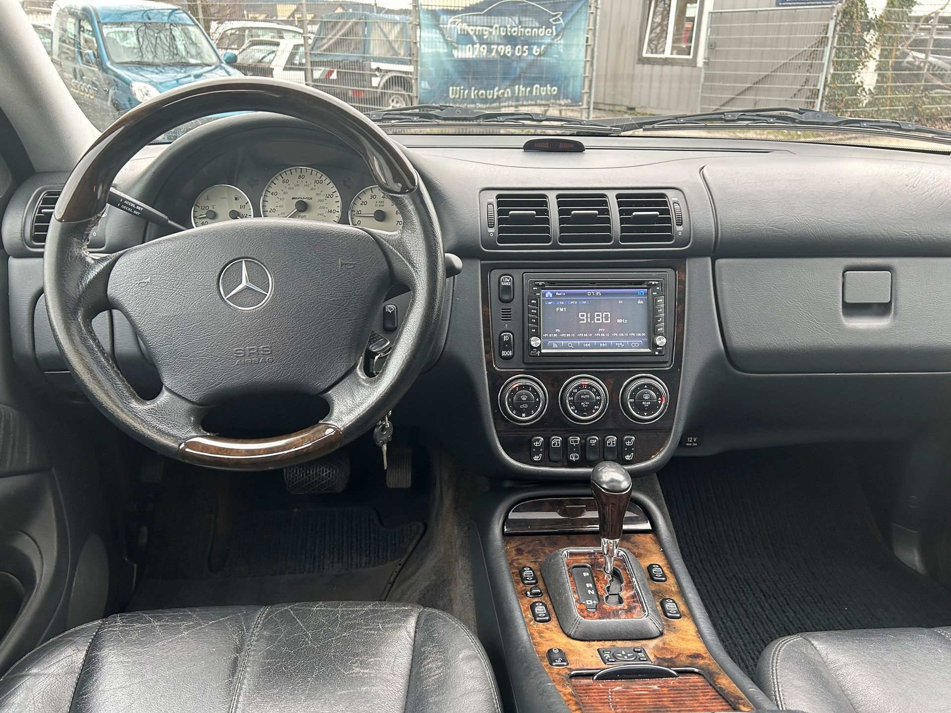 MERCEDES-BENZ ML 55 AMG-image-8