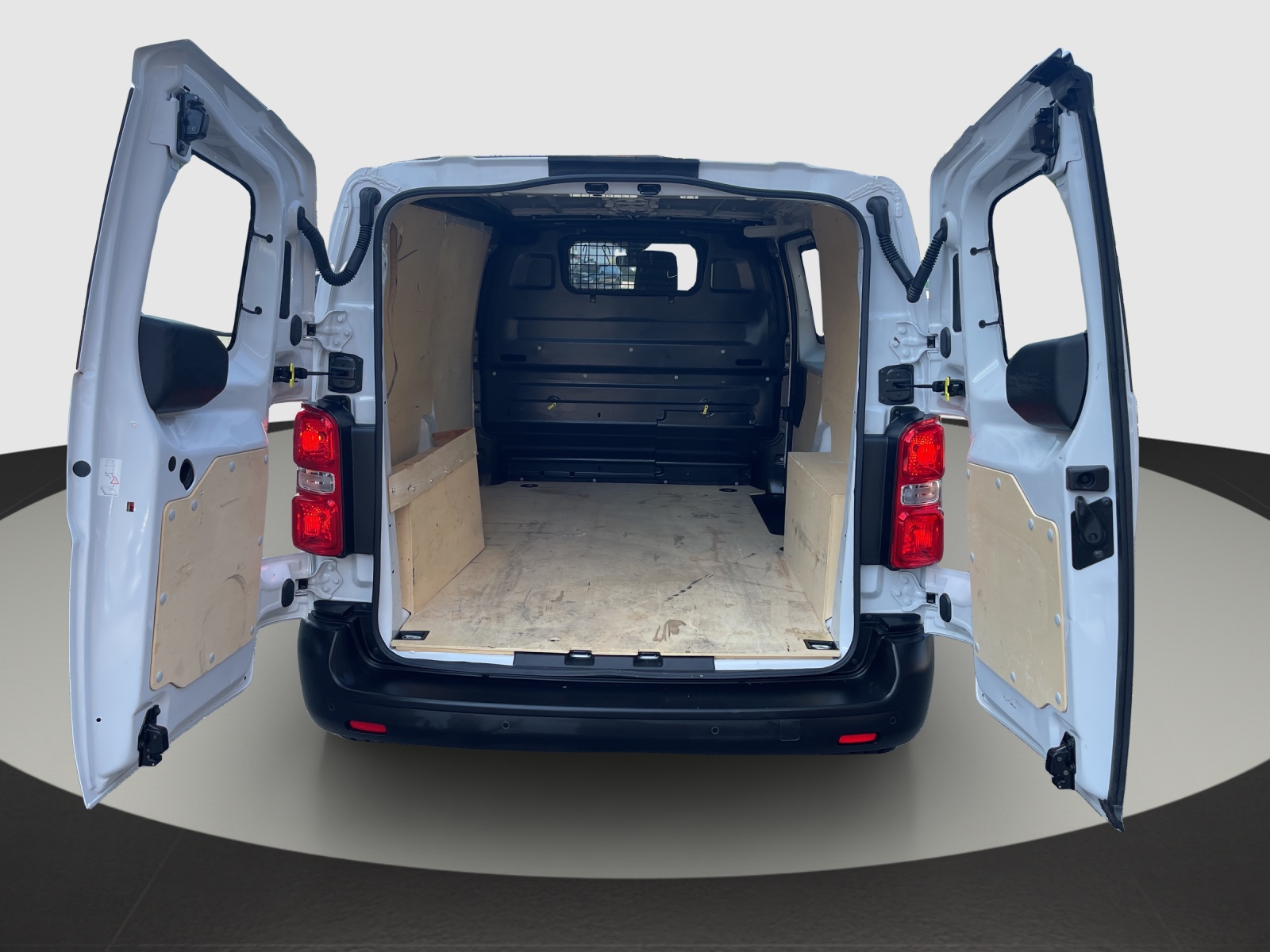 PEUGEOT Expert 1.5 BlueHDi 120 S&S Premium Standard-image-19