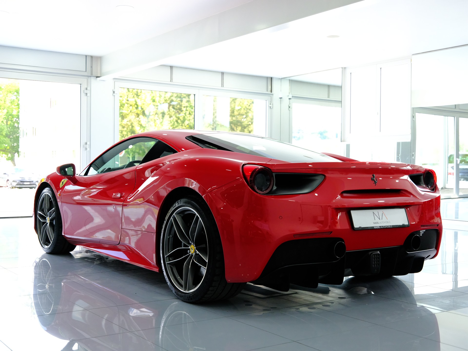FERRARI 488 GTB 3.9 V8-image-3