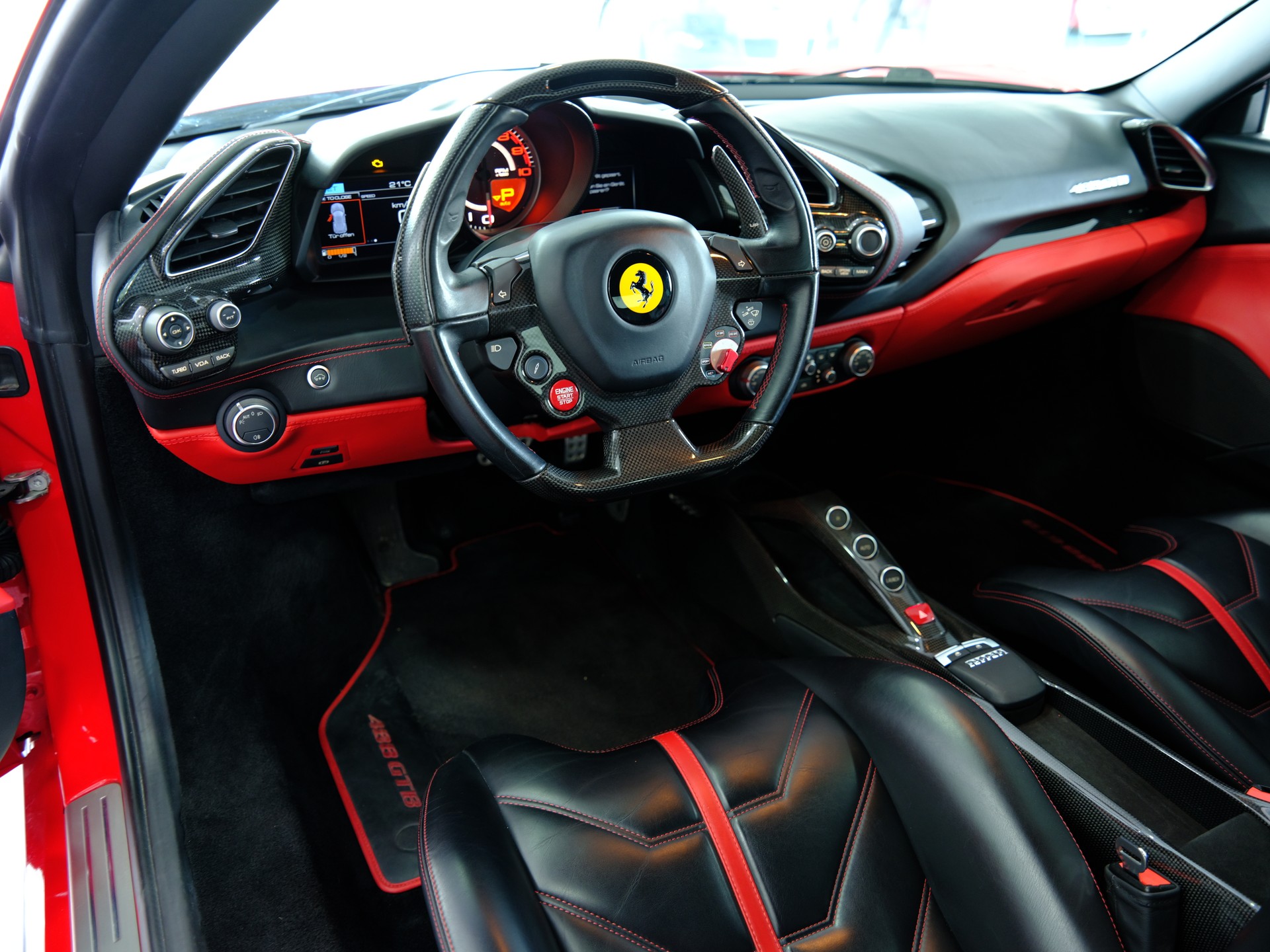 FERRARI 488 GTB 3.9 V8-image-7