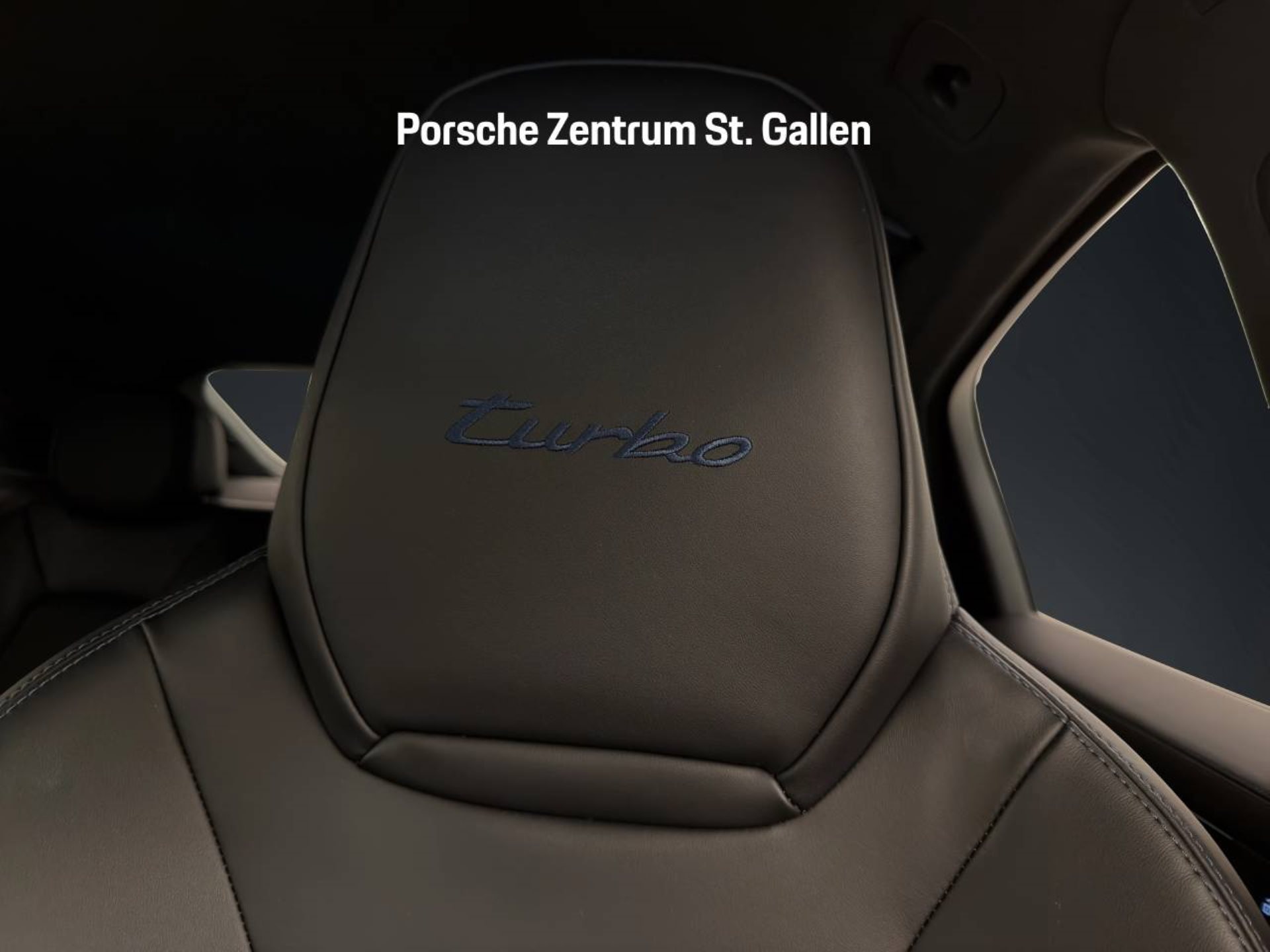 PORSCHE Cayenne Turbo E-Hybrid Coupé mit GT-Paket-image-22
