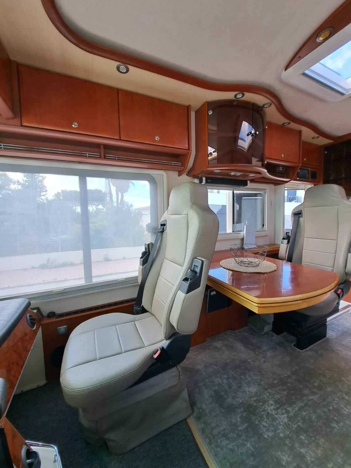 CONCORDE Charisma II 890M Bar Version-image-15