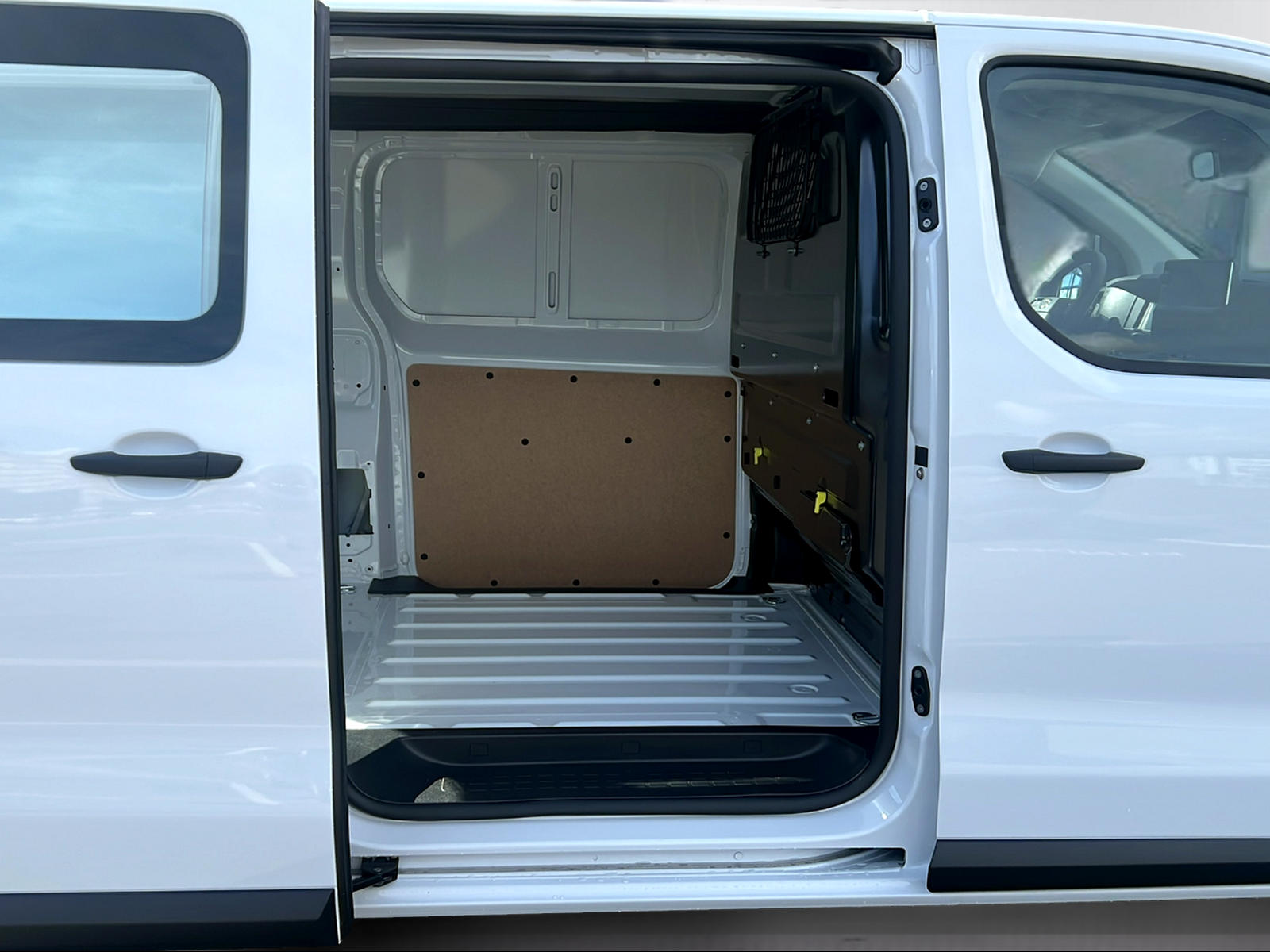 TOYOTA PROACE Van L1 2.0 D Advanced-image-10