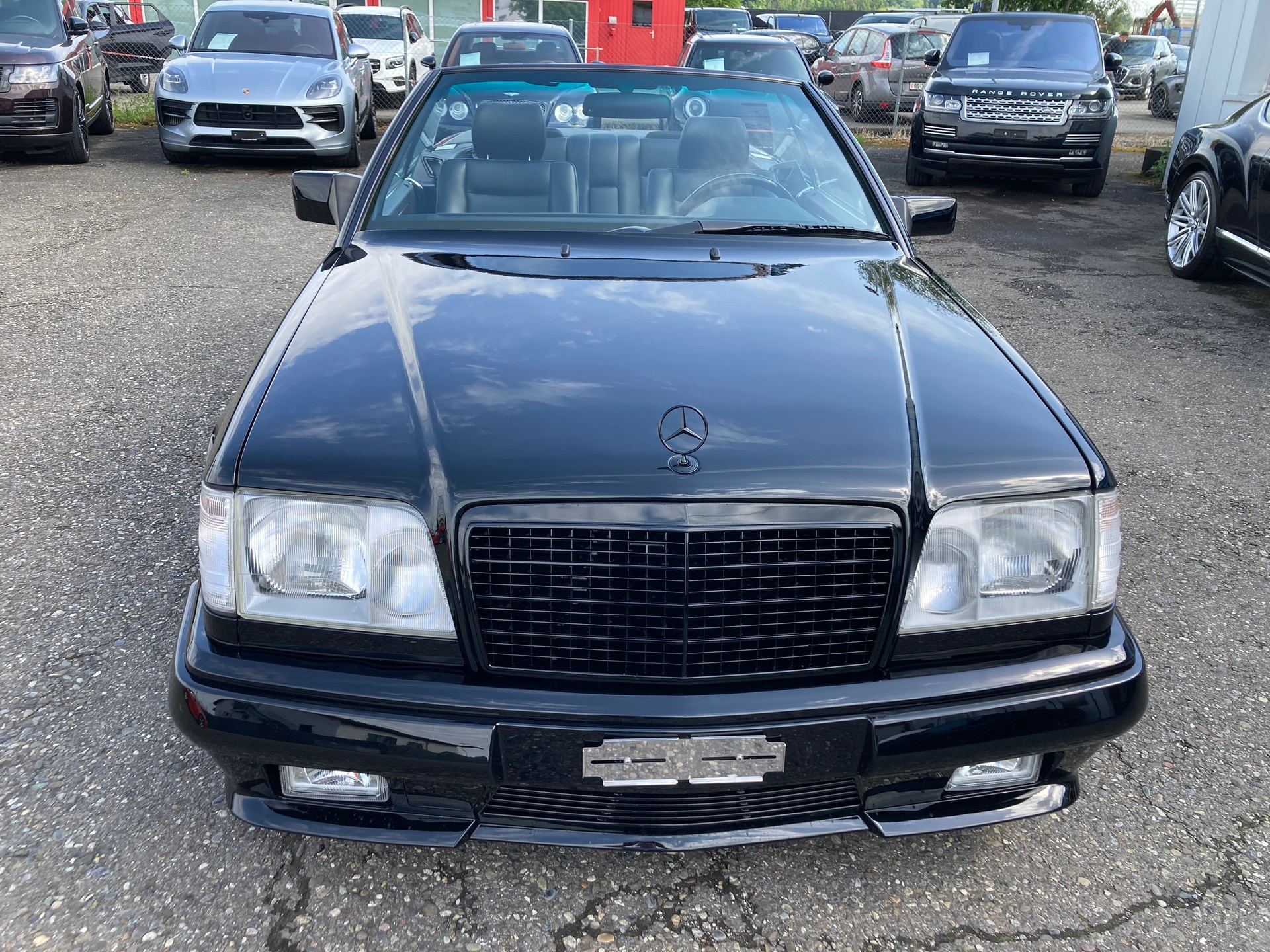 MERCEDES-BENZ E 220 Cabrio-image-4