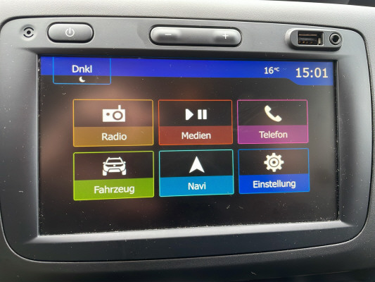 DACIA Duster TCe 150 Celebr.4x4-image-9