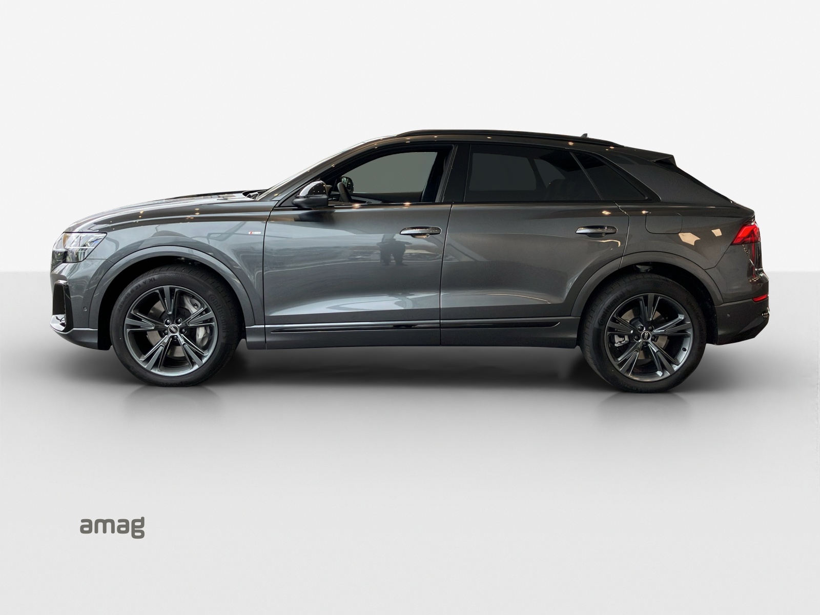 AUDI Q8 SUV TFSI e quattro 290 kW Attraction tiptronic-image-1